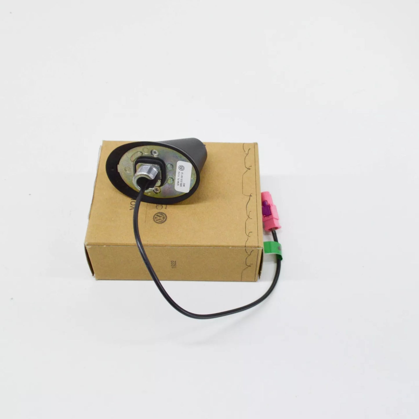 NEW VOLKSWAGEN POLO 6R AERIAL ROOF ANTENNA BASE 6R0035501B ORIGINAL