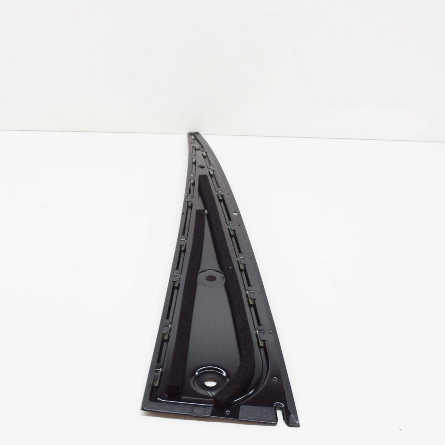 NEW MERCEDES-BENZ SL R230 C-PILLAR LEFT COVERING BEAM A2307900304