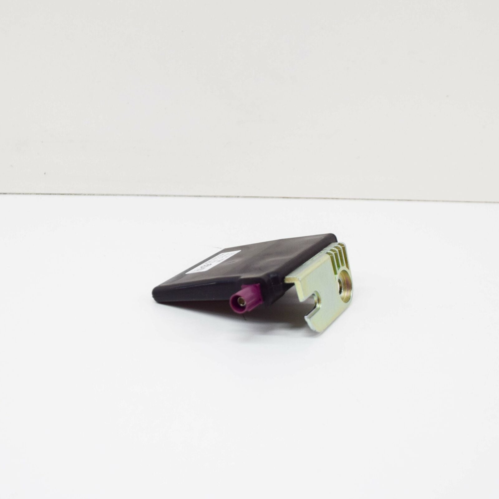 NEW VOLKSWAGEN TOUAREG MK3 CR GSM AERIAL 2GA035534 ORIGINAL