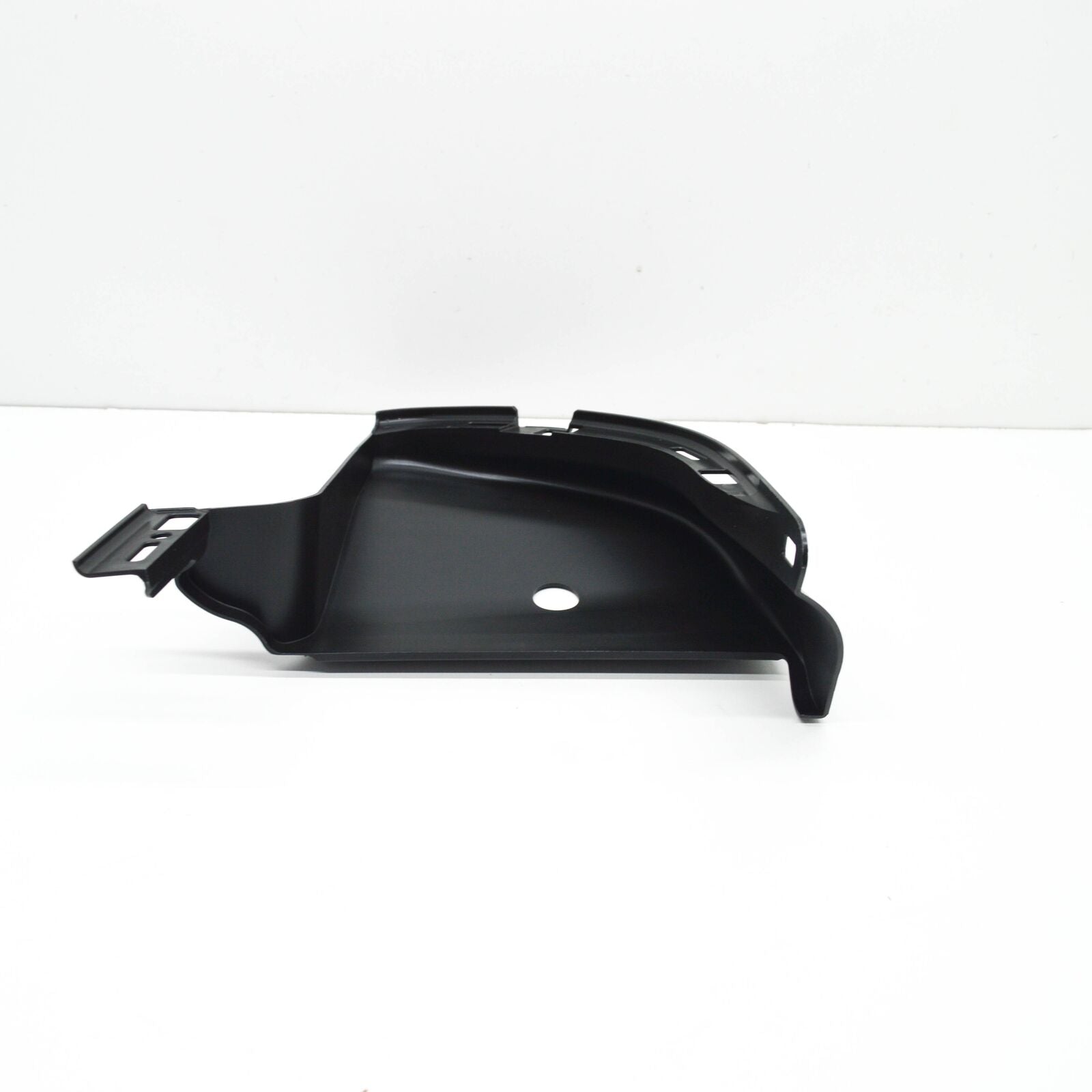 NEW MB CLS C257 RADIATOR GRILLE RIGHT AIR DUCT SEGMENT A2578854002 ORIGINAL