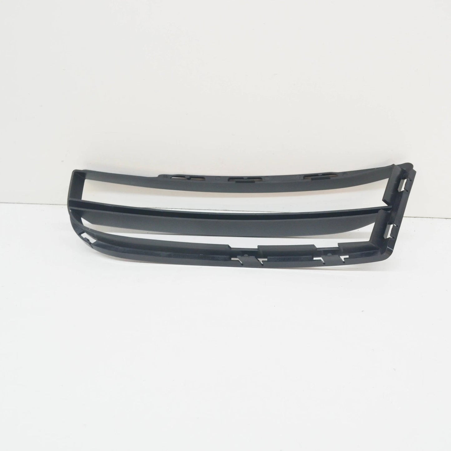 NEW BMW 1 E82 FRONT M BUMPER RIGHT GRILLE 51118045922 8045922 2010 ORIGINAL