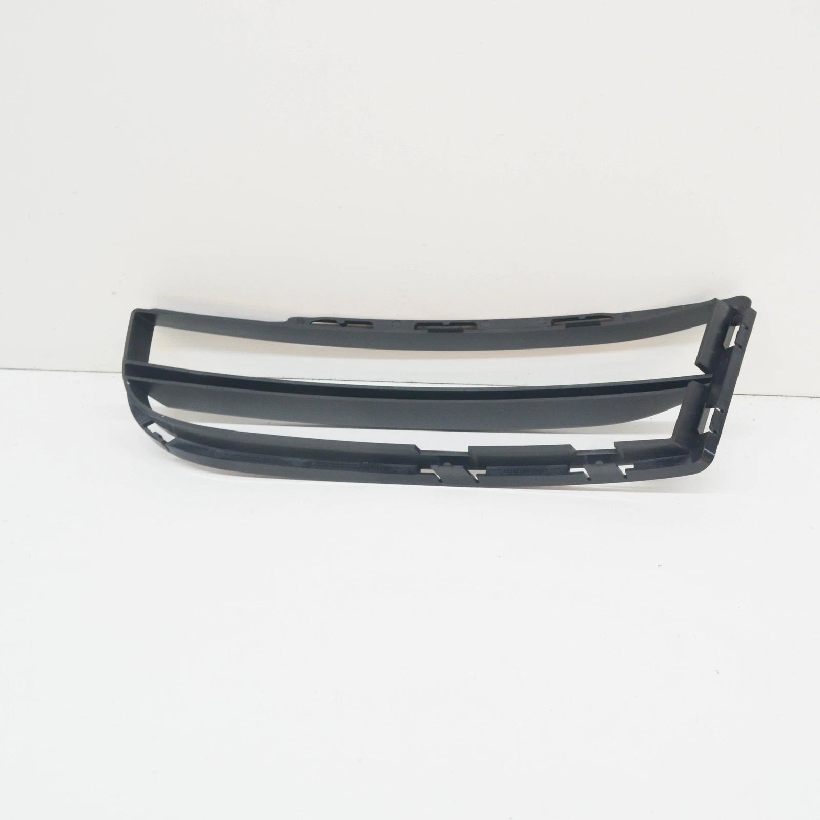 NEW BMW 1 E82 FRONT M BUMPER RIGHT GRILLE 51118045922 8045922 2010 ORIGINAL