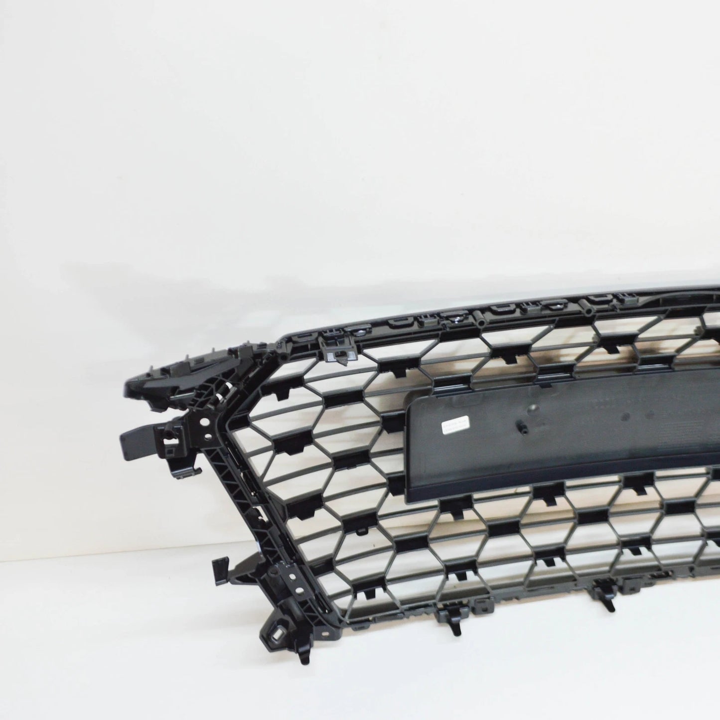 NEW AUDI TT FV MK3 RADIATOR GRILLE 8S0853651HALZ ORIGINAL