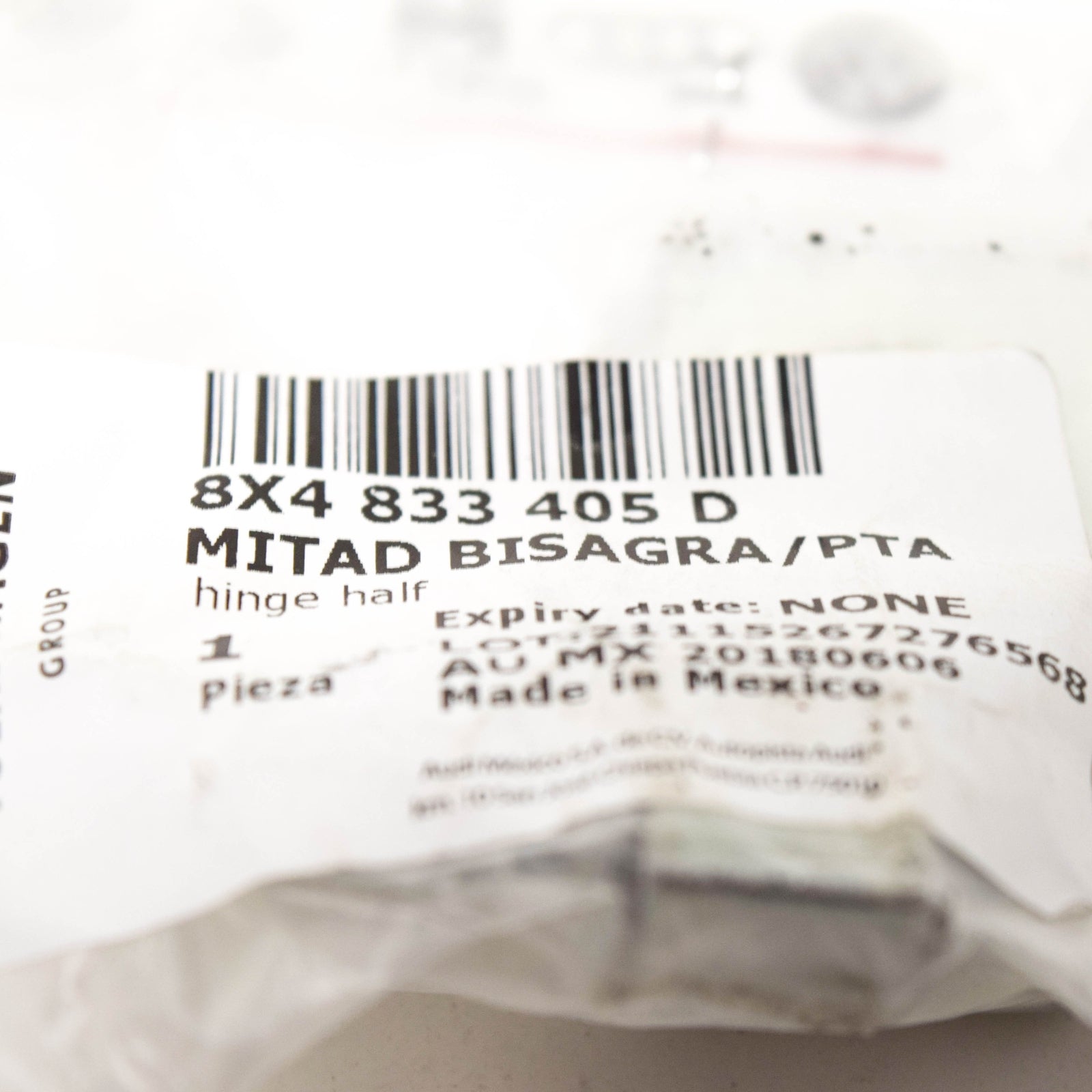 NEW AUDI Q5 80A FRONT LEFT LOWER DOOR HINGE 8X4833405D ORIGINAL