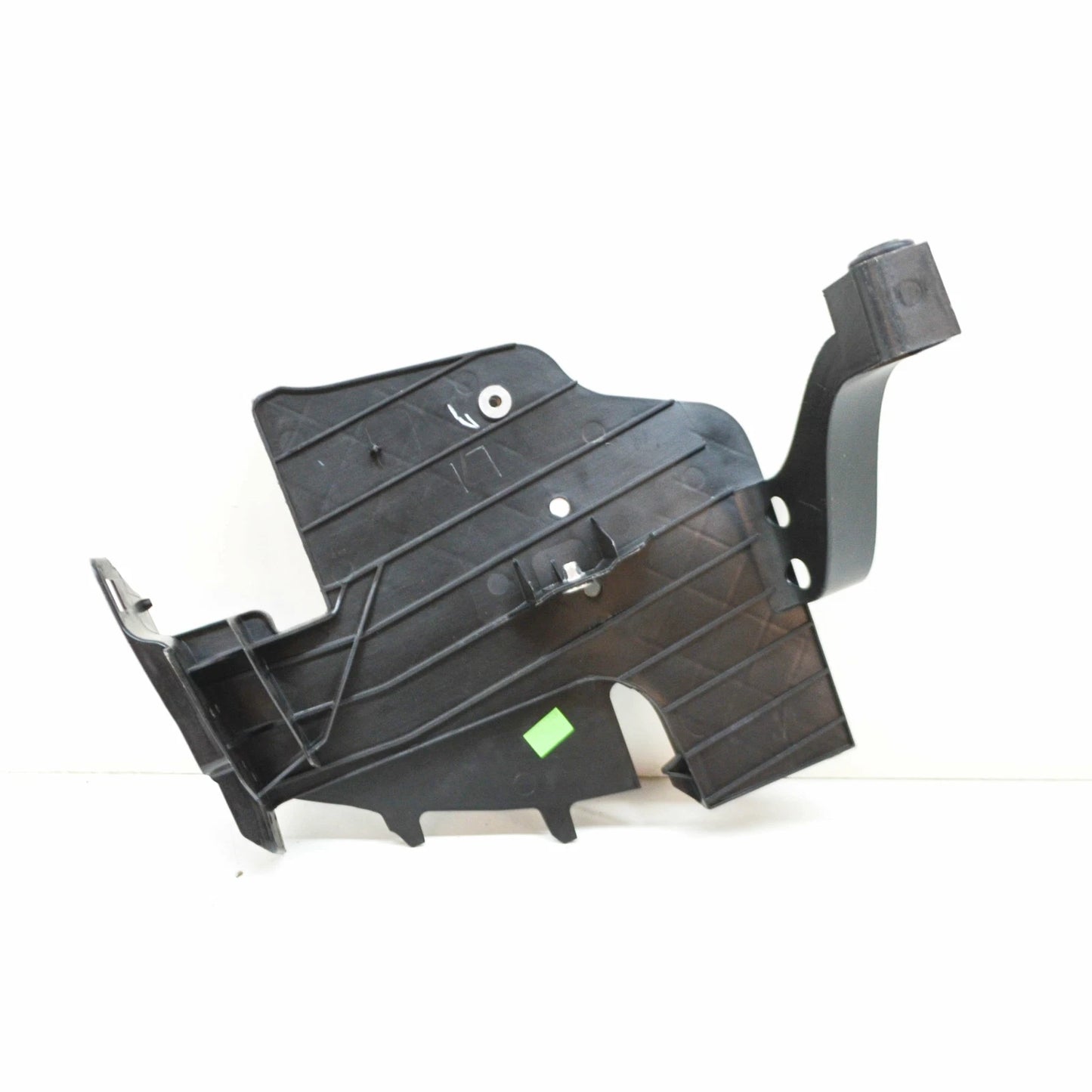 NEW VOLKSWAGEN AMAROK FRONT BUMPER LEFT CLOSURE PLATE BRACKET 2H6807707