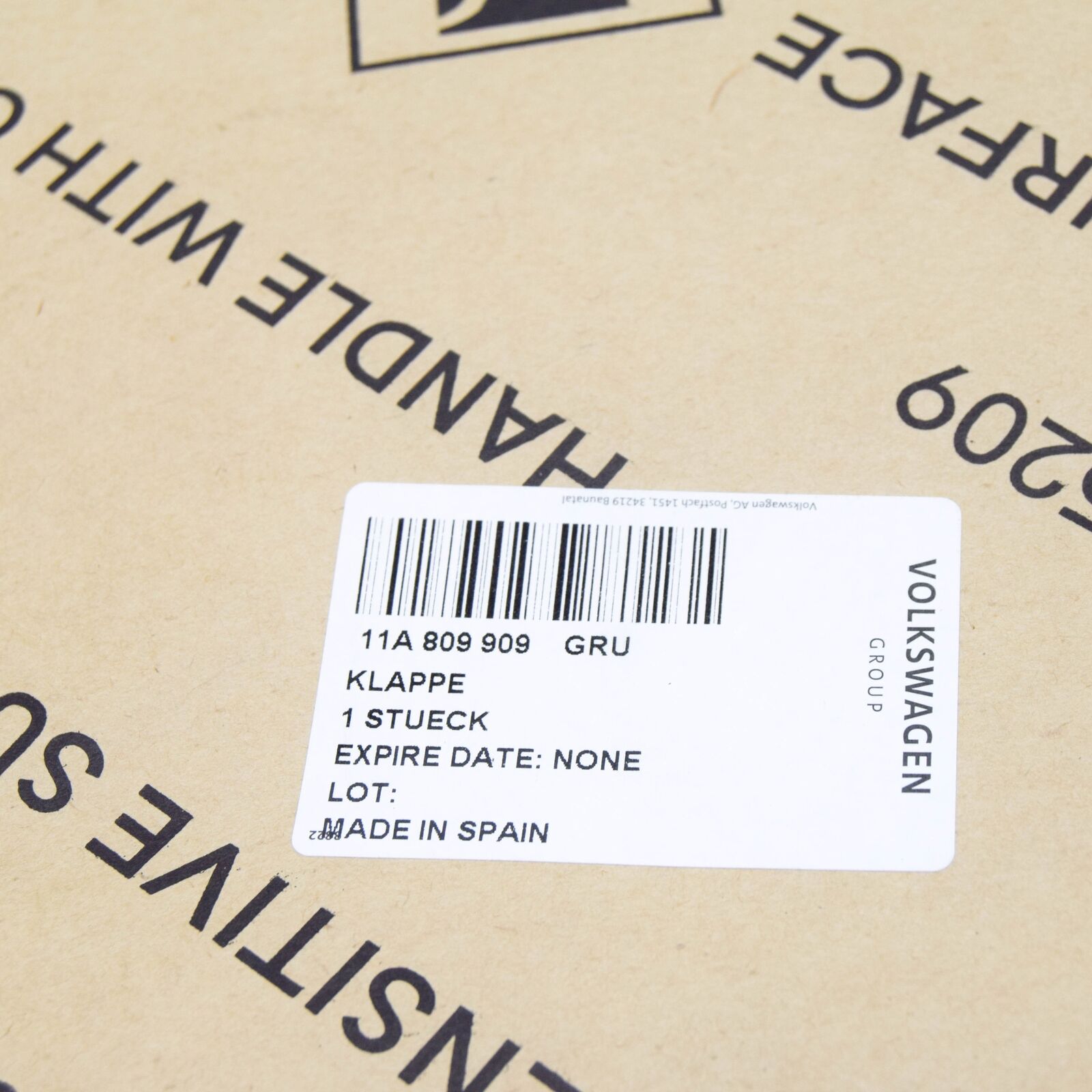 NEW VW ID.4 E21 DRIVE MOTOR BATTERY PACK CHARGING PORT CAP 11A809909GRU ORIGINAL