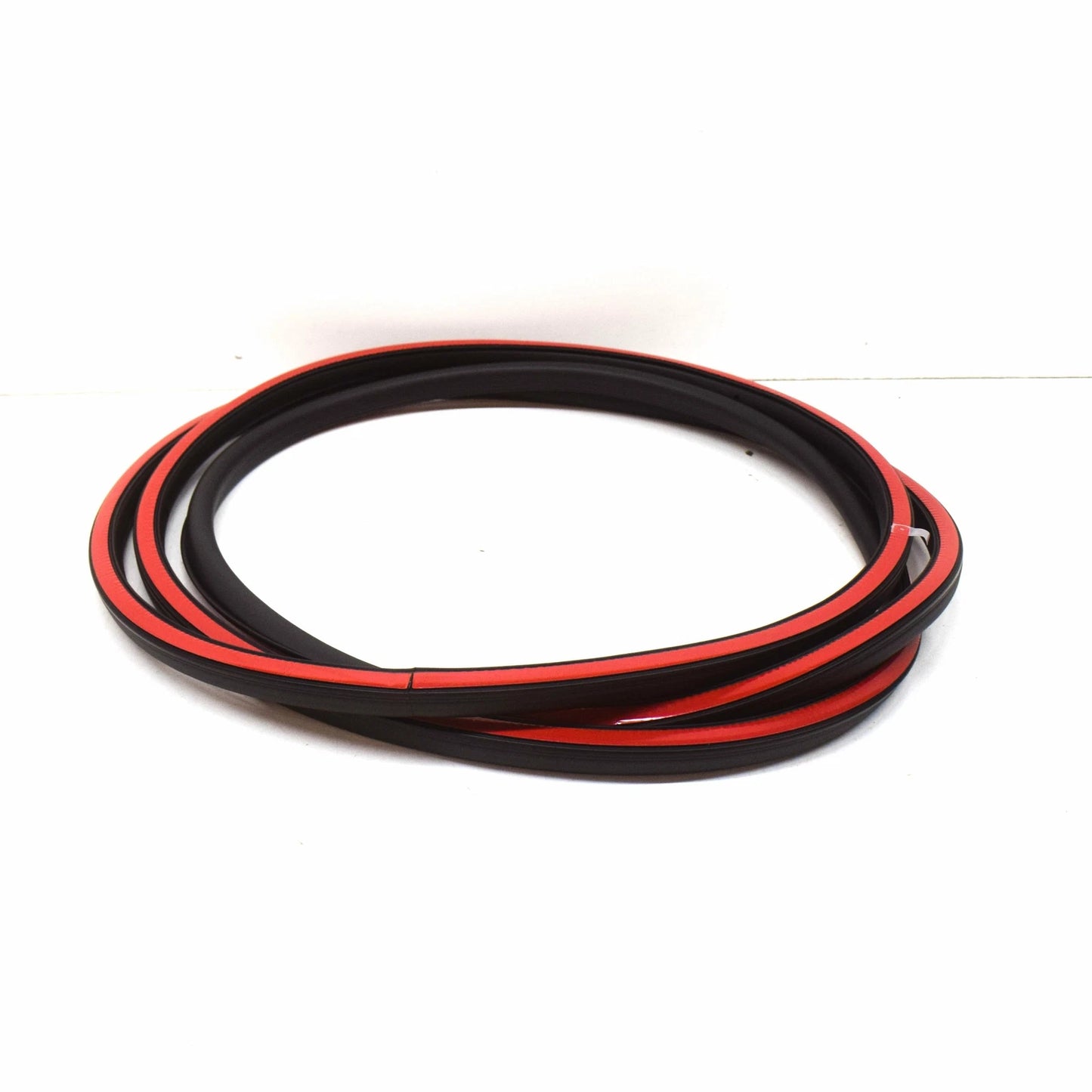 NEW AUDI Q3 F3 FRONT LEFT OUTER DOOR SEAL RUBBER 83F837911A