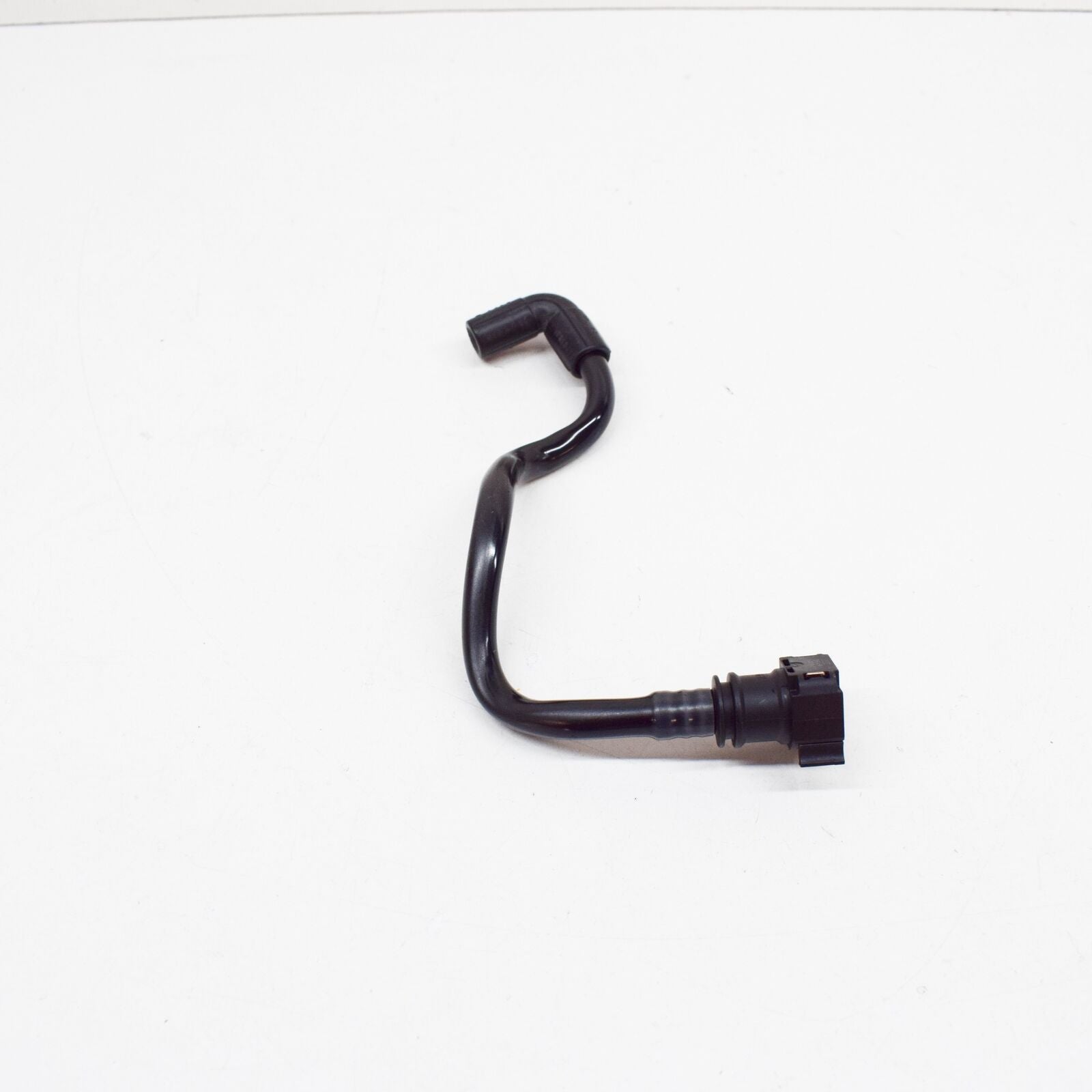 NEW MERCEDES-BENZ C-CLASS W205 PURGE LINE A2054710115 ORIGINAL