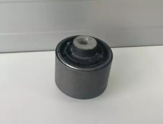 NEW MB S W222 FRONT LOWER CONTROL ARM INNER BUSHING A2223331500 ORIGINAL