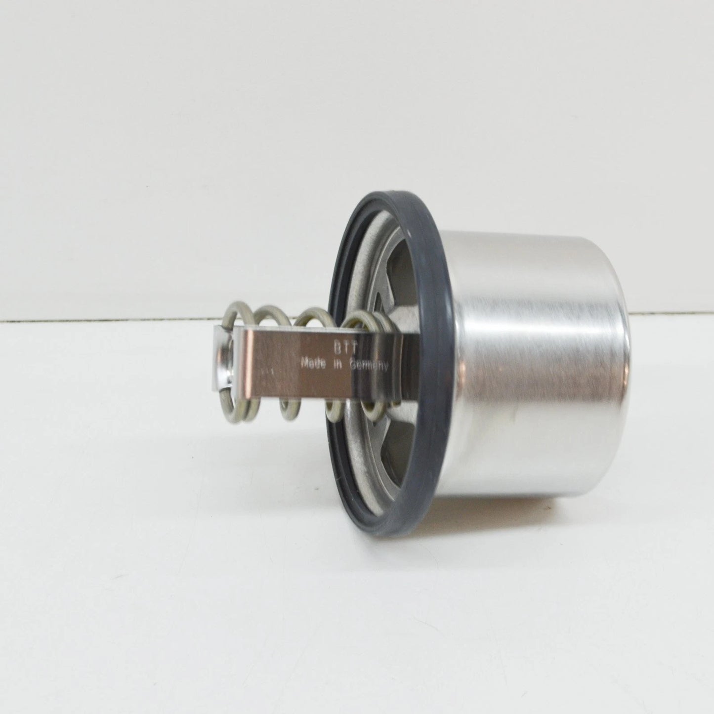 NEW BMW 5 E39 M5 5.0I 230KW THERMOSTAT 11537835558 2002 ORIGINAL