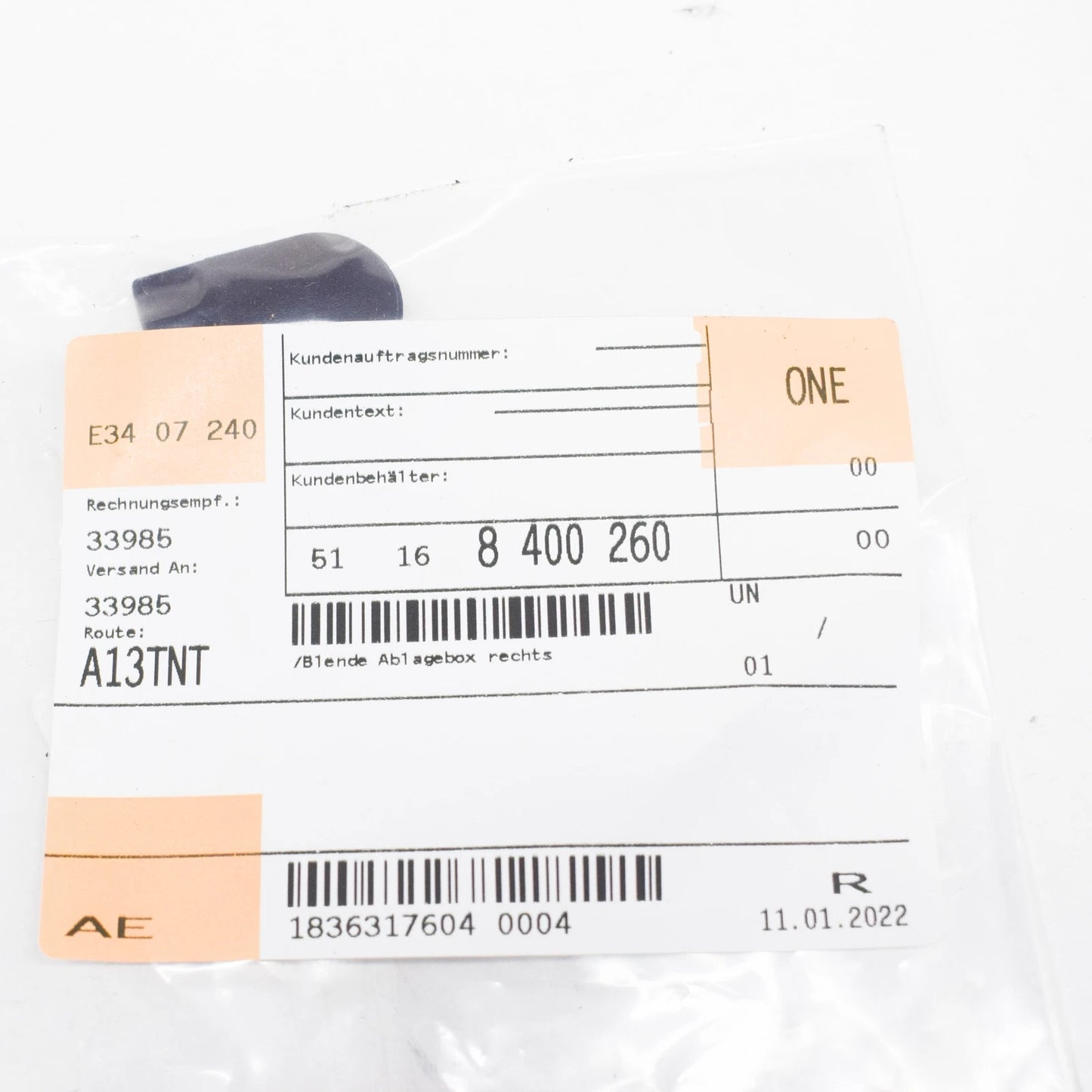 NEW BMW Z3 E36 RIGHT ODDMENTS BOX COVER 51168400260 8400260 ORIGINAL