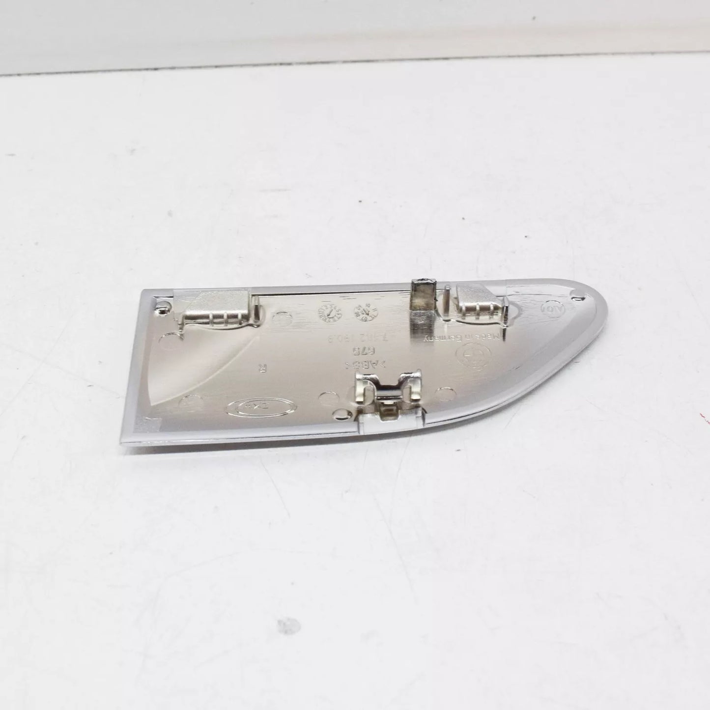 NEW BMW 7 F01 FRONT RIGHT FENDER CHROME TRIM COVER 63137182190 ORIGINAL