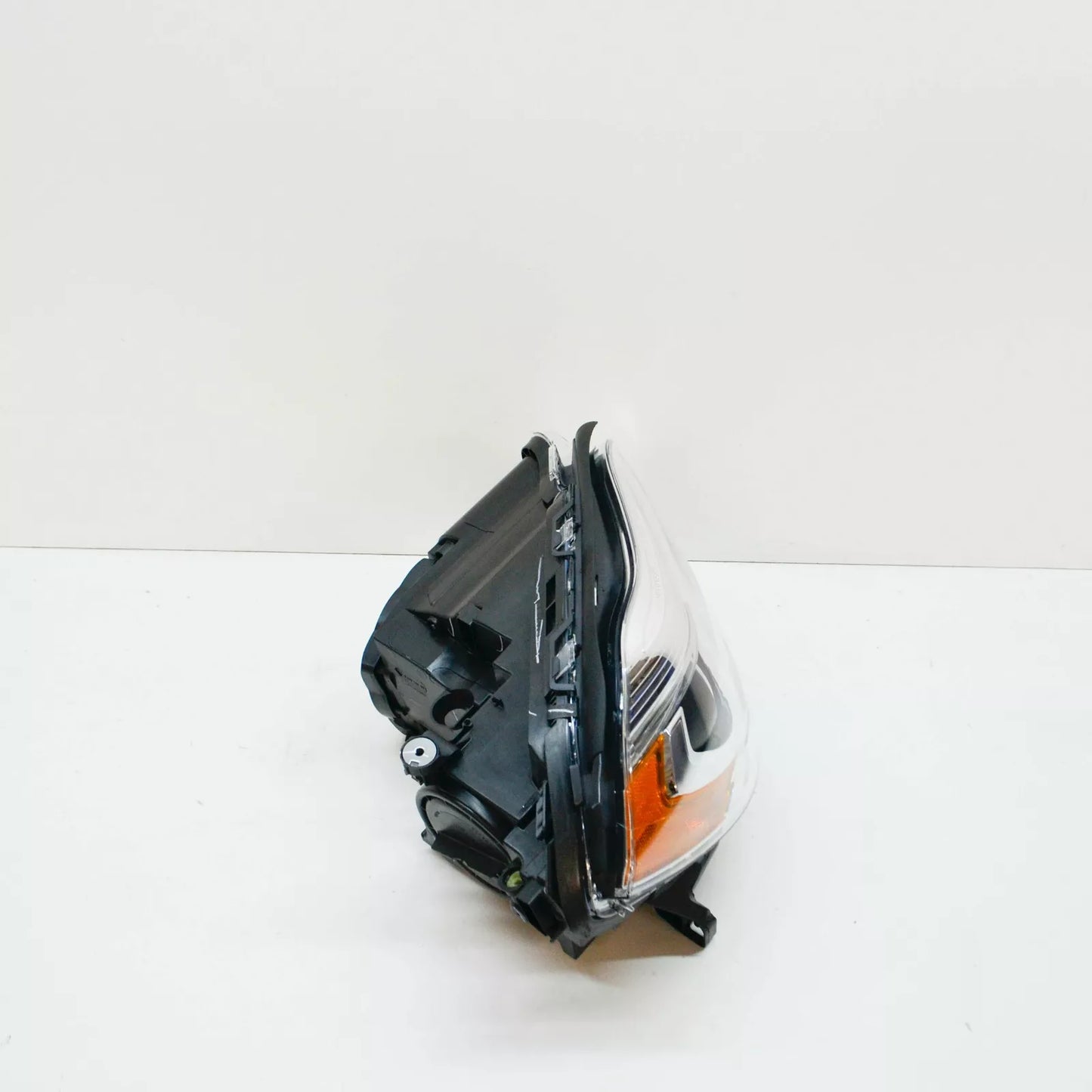 NEW MERCEDES-BENZ GL-CLASS X166 RIGHT HEADLIGHT HALOGEN LHD A1668207061