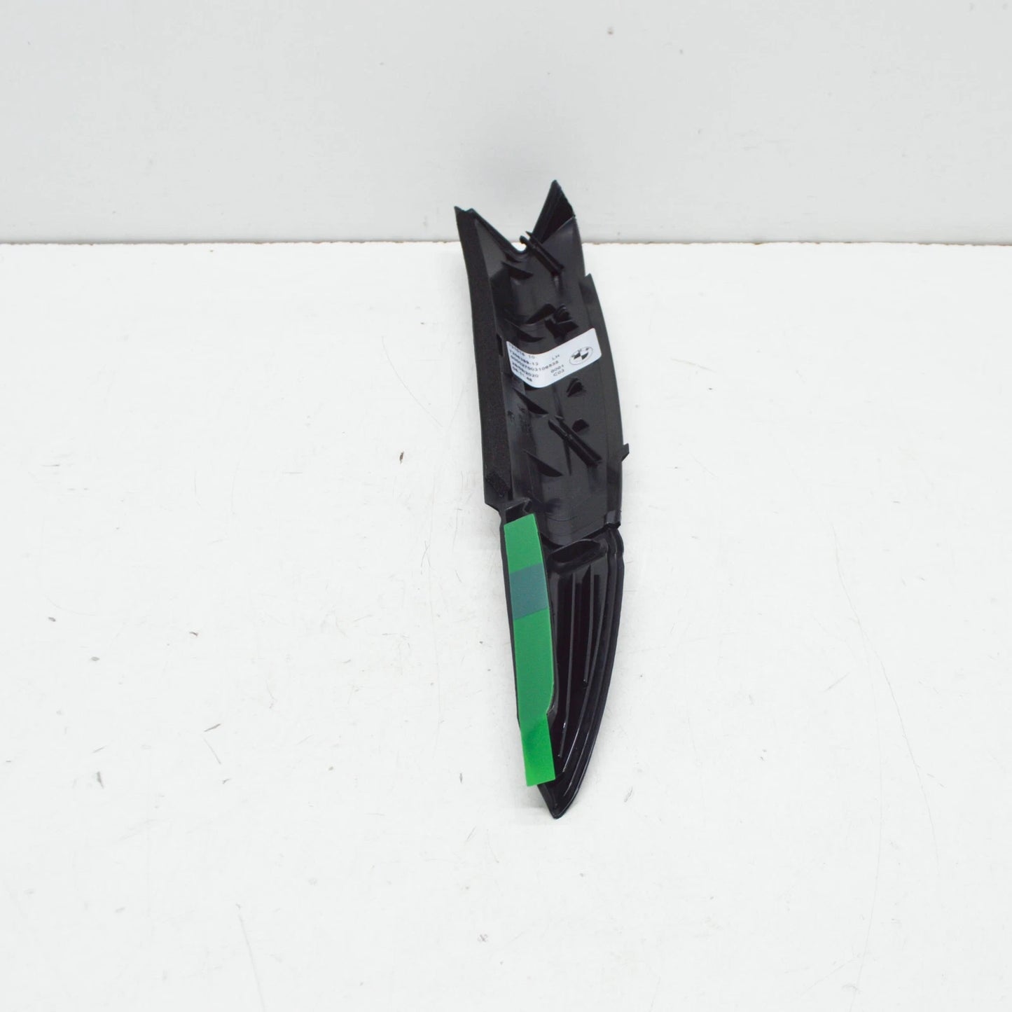 NEW BMW 7 F01 F02 REAR LEFT TAILLIGHT FINISHER TRIM 63217206389 ORIGINAL