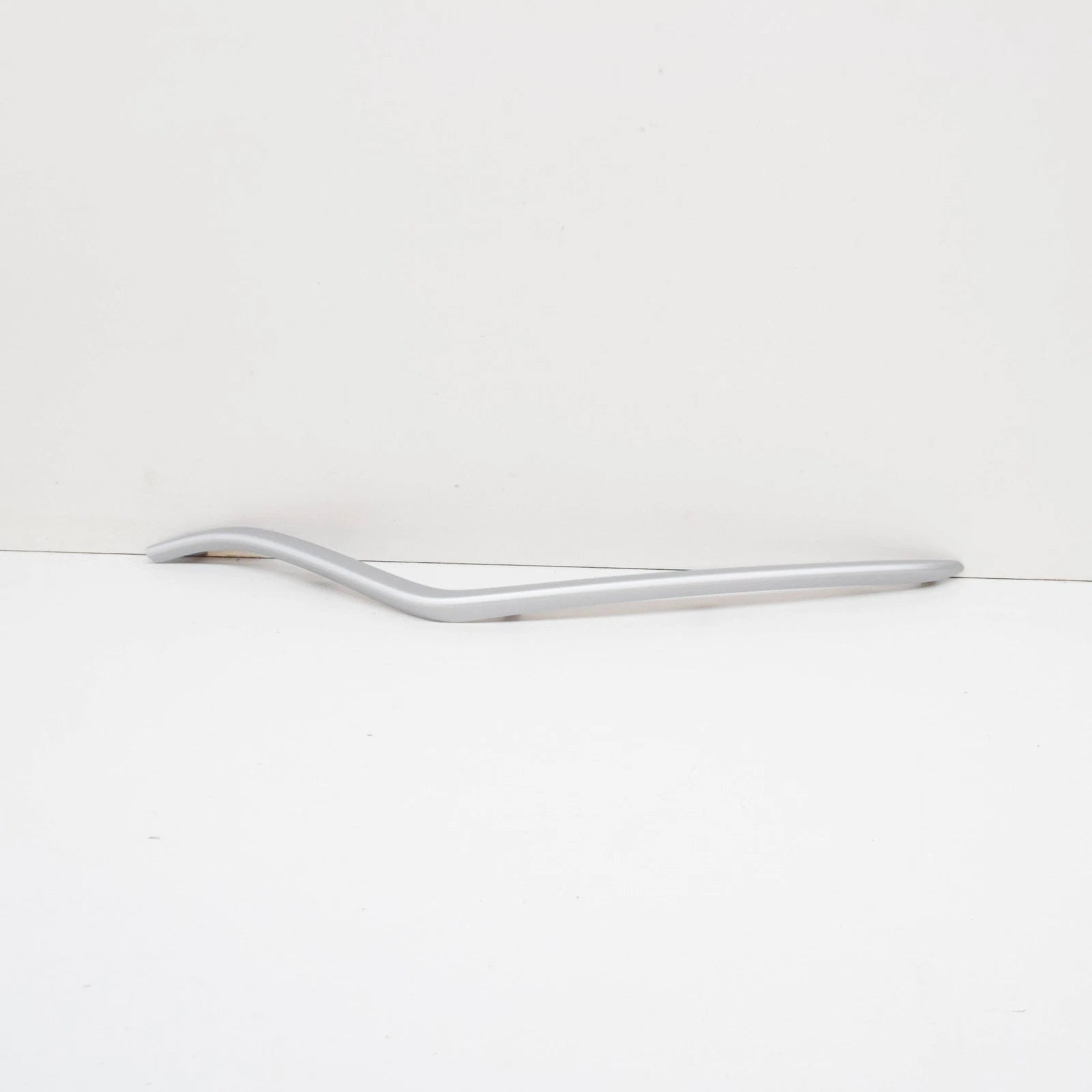 NEW MERCEDES-BENZ C-CLASS W205 FRONT BUMPER LEFT MOLDING TRIM A2058851974