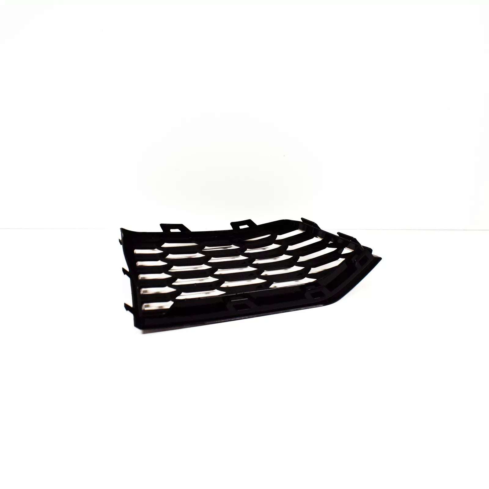 NEW AUDI RS3 FRONT BUMPER LEFT LOWER AIR VENT GRILLE 8V5807681AGT94 GENUINE