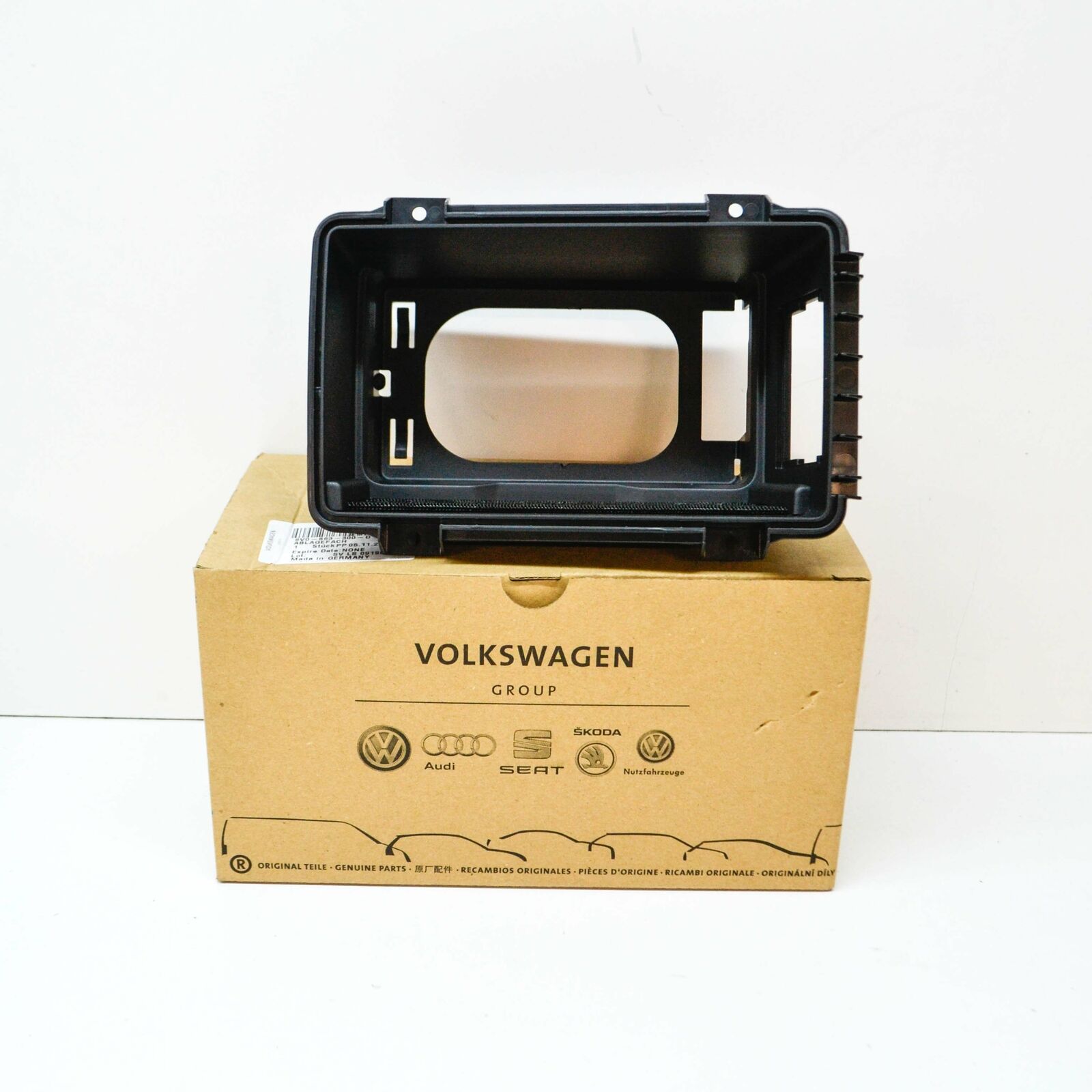 NEW AUDI A3 CABRIO 8V INTERIOR STORAGE CONSOLE COMPARTMENT 8V0863300D4PK