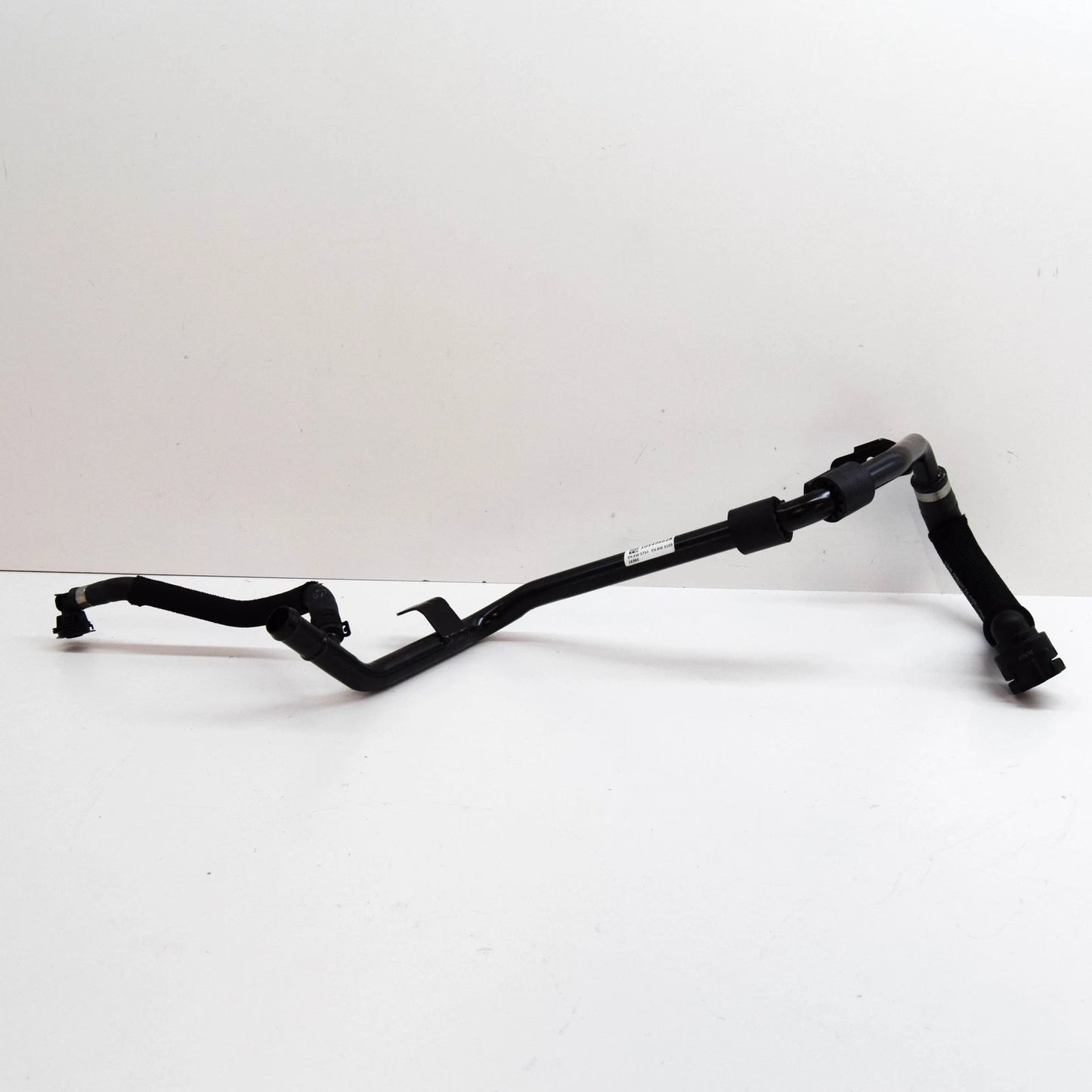 NEW MERCEDES-BENZ GLC X253 ENGINE COOLANT PIPE A2135007300 ORIGINAL