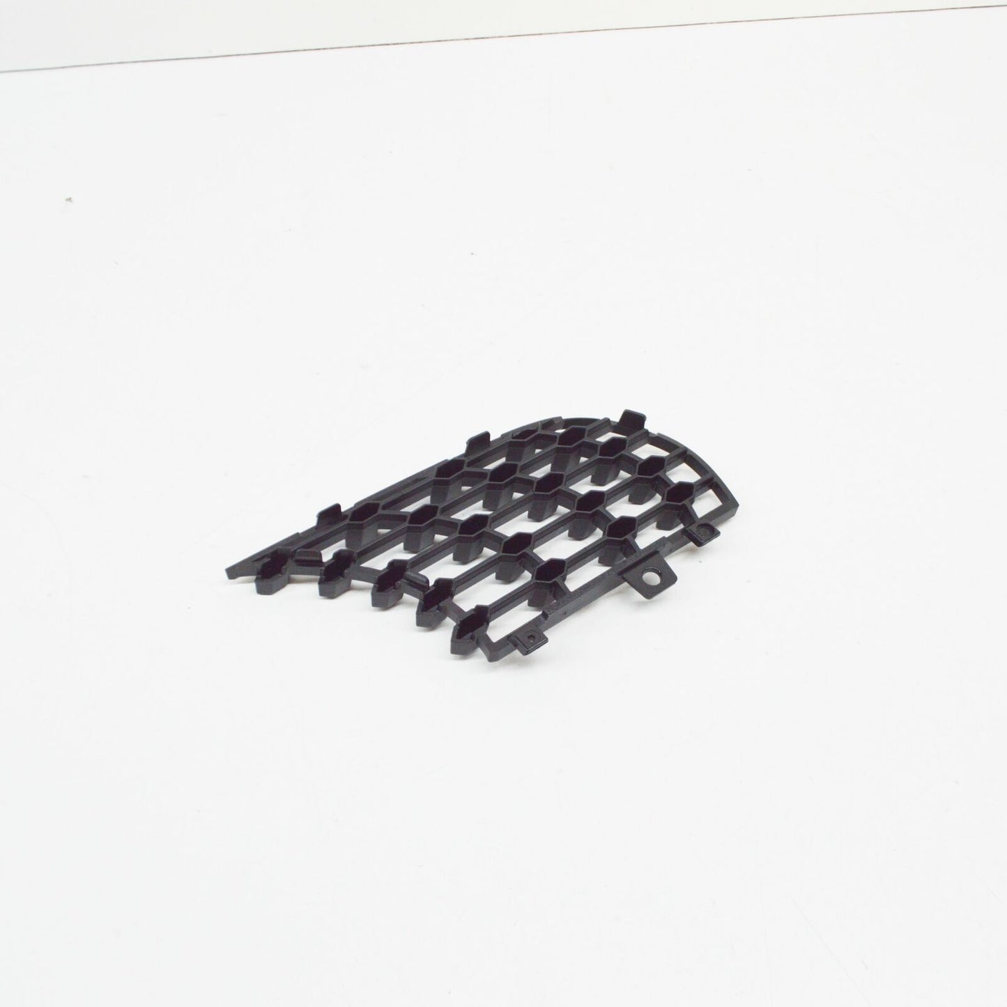 NEW MERCEDES-BENZ AMG GT C190 FRONT BUMPER TOWING EYE COVER A1908850323 ORIGINAL