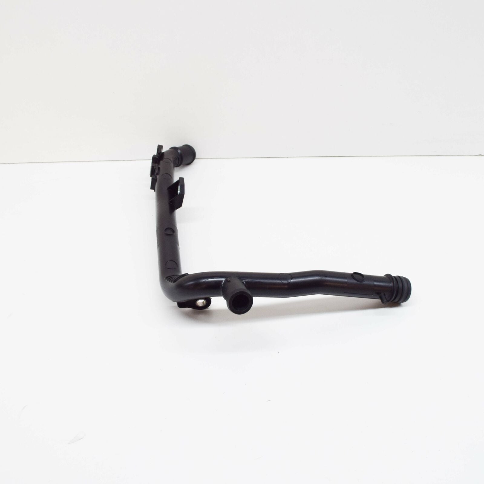 NEW AUDI A1 8X ENGINE COOLANT PLASTIC PIPE 03L121065AJ ORIGINAL