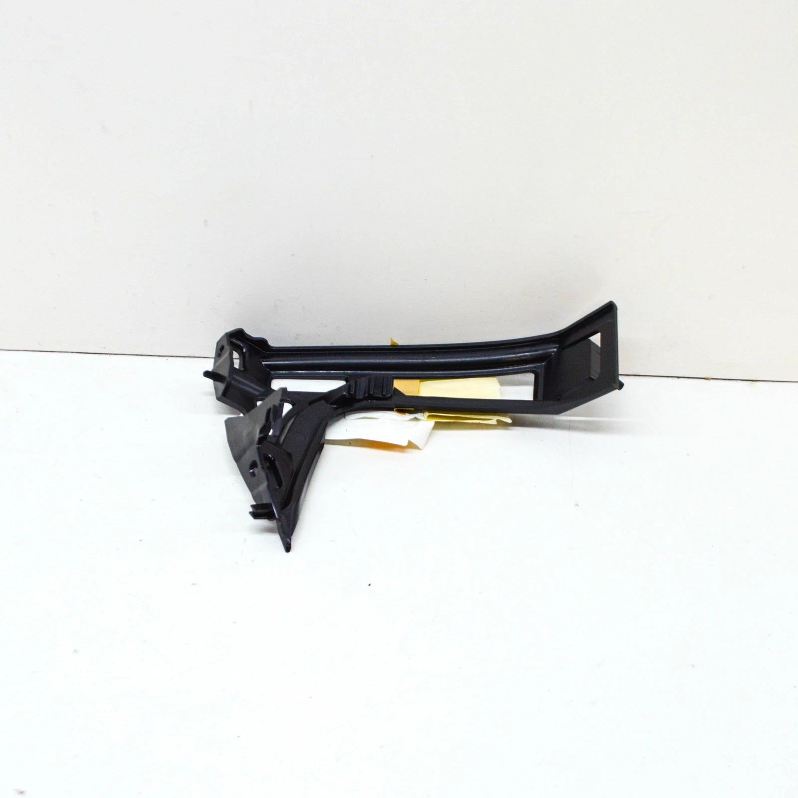 NEW BMW M5 F10 FRONT LEFT FENDER HOLDER BRACKET 51647903881 ORIGINAL