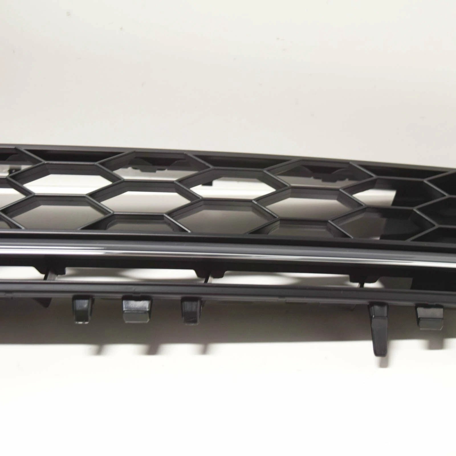 NEW VOLKSWAGEN GOLF MK7 FRONT BUMPER GRILL GTD 5G0853651AKBTV GENUINE