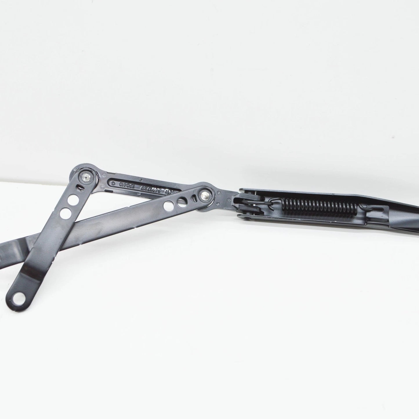 NEW MERCEDES-BENZ GL-CLASS X166 FRONT RIGHT WIPER ARM A1668200944 2015 ORIGINAL