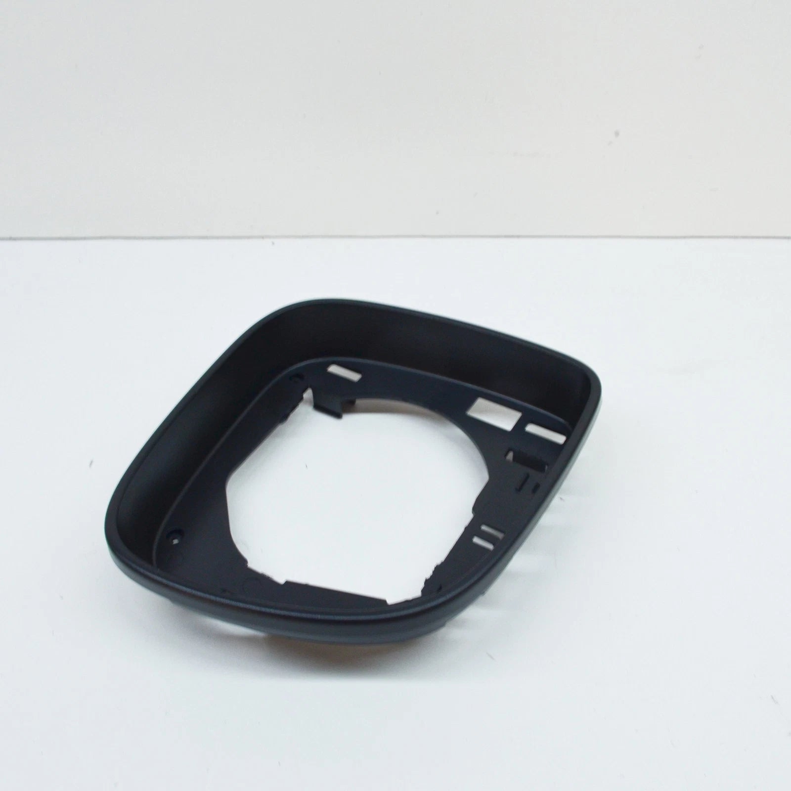 NEW VOLKSWAGEN AMAROK 2H RIGHT WING MIRROR TRIM RING 2H08585549B9