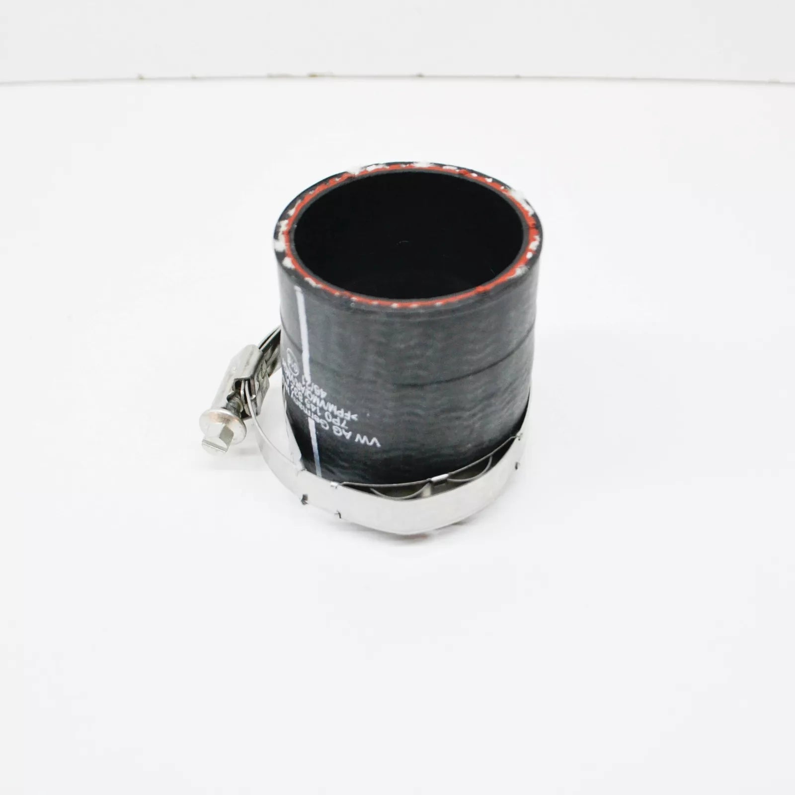 NEW AUDI Q7 4L INTERCOOLER CONNECTOR PIPE TUBE 7P0145832A