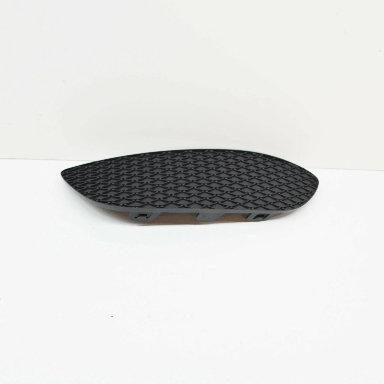 NEW MERCEDES-BENZ C-CLASS W205 FRONT BUMPER LEFT GRILLE A2058850723 2016