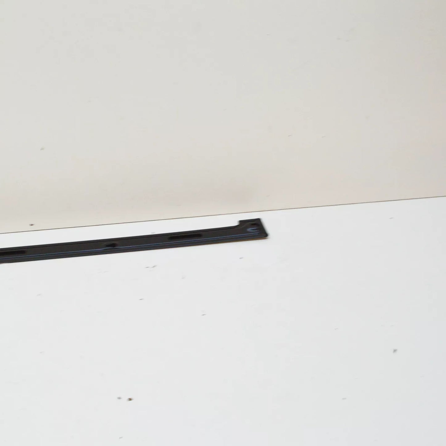 NEW VW CADDY MK3 LEFT SLIDING DOOR RAIL COVER 2K0843795B