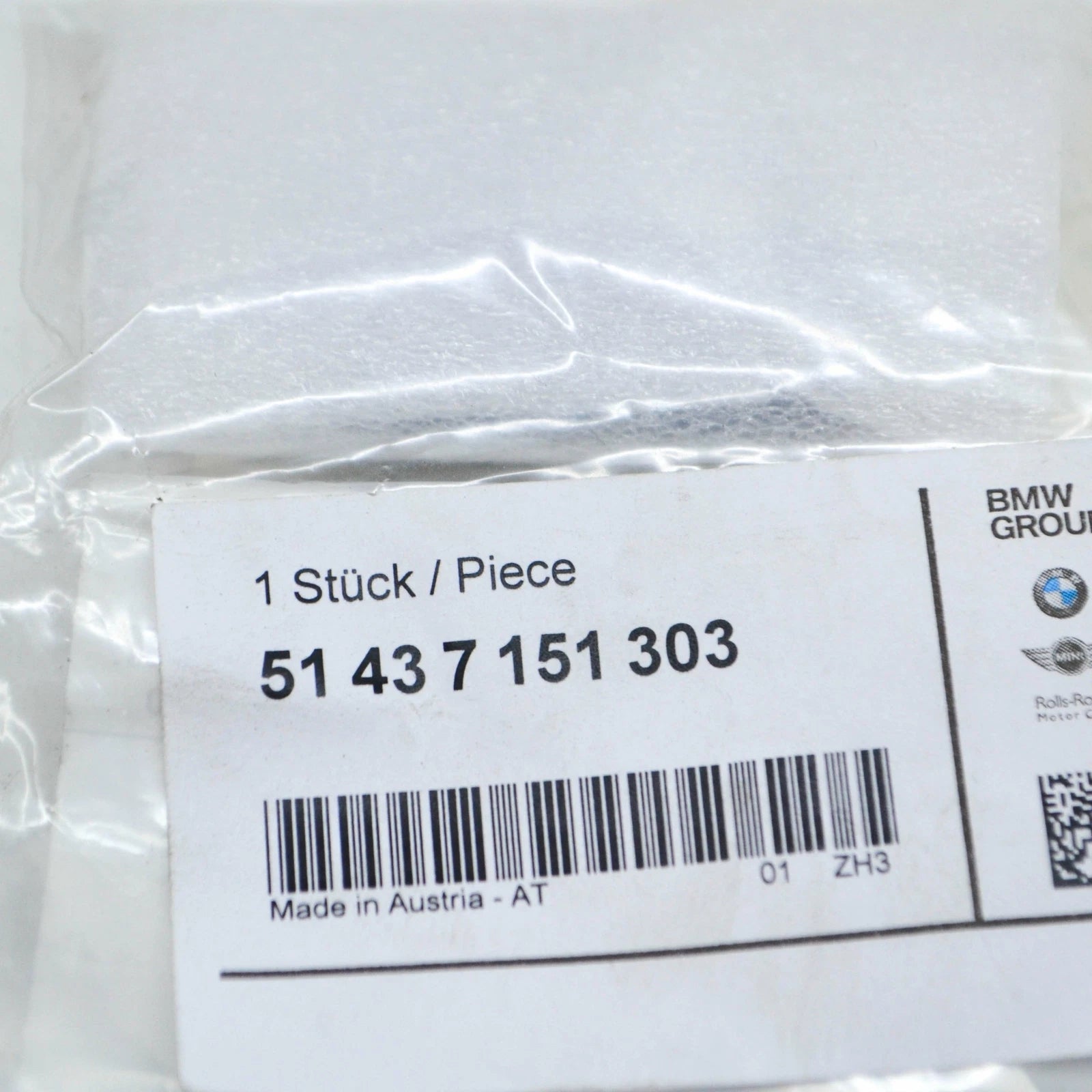 NEW BMW 3 E46 REAR LEFT LATERAL TRIM PANEL COVER 51437151303 7151303 ORIGINAL