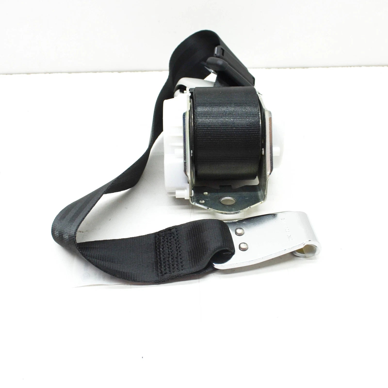 NEW VOLKSWAGEN CADDY SB REAR LEFT SEATBELT 2K5857815ARYV ORIGINAL