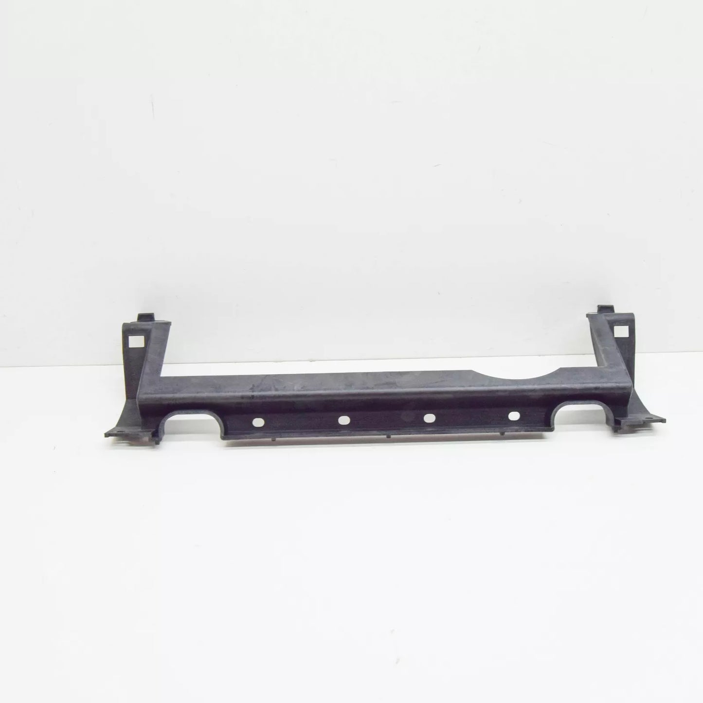 NEW BMW 5 E39 REAR BUMPER INSERT HOLDER 51127901487 7901487 ORIGINAL
