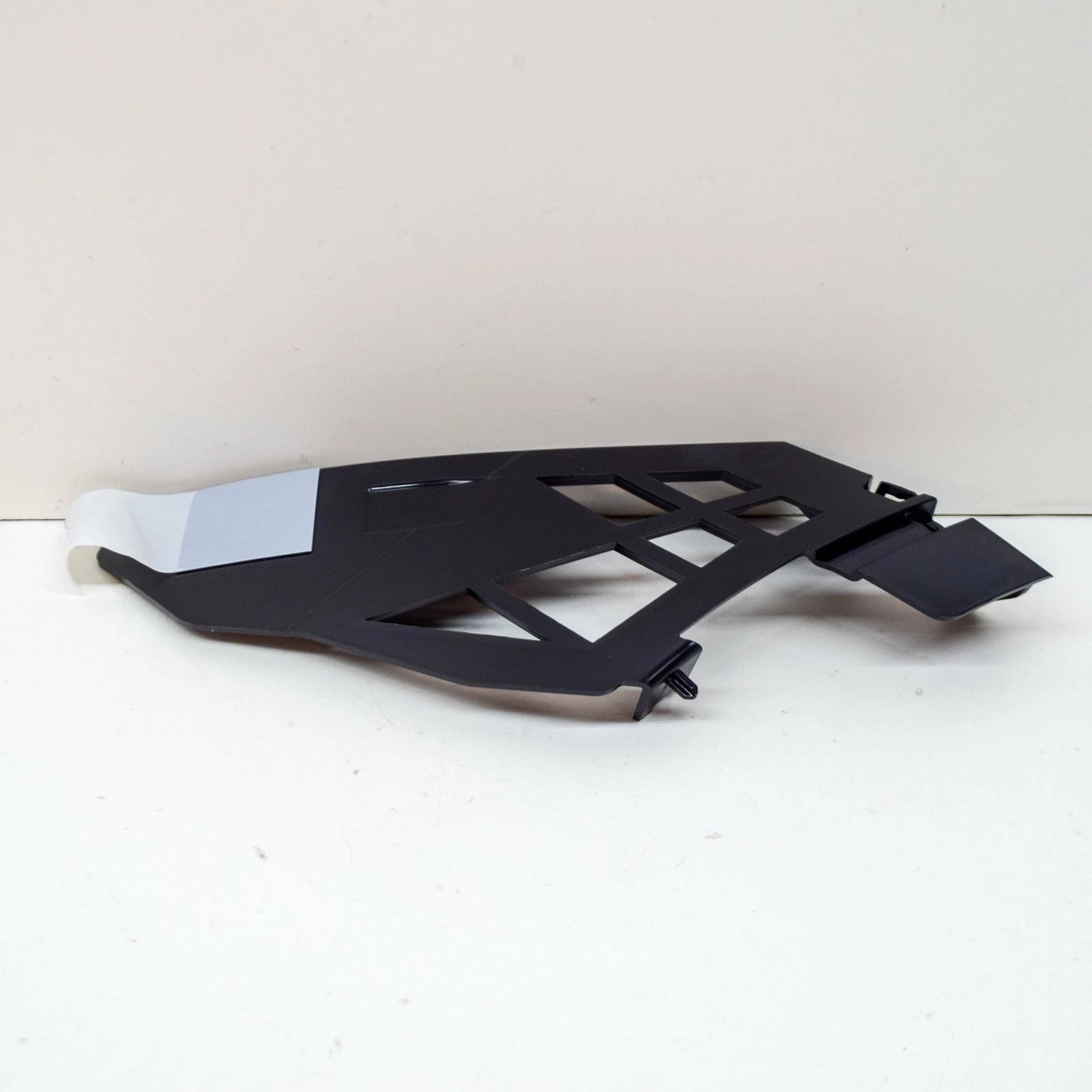 NEW MERCEDES-BENZ A W177 FRONT RIGHT BUMPER INNER BRACKET A177885180065 ORIGINAL