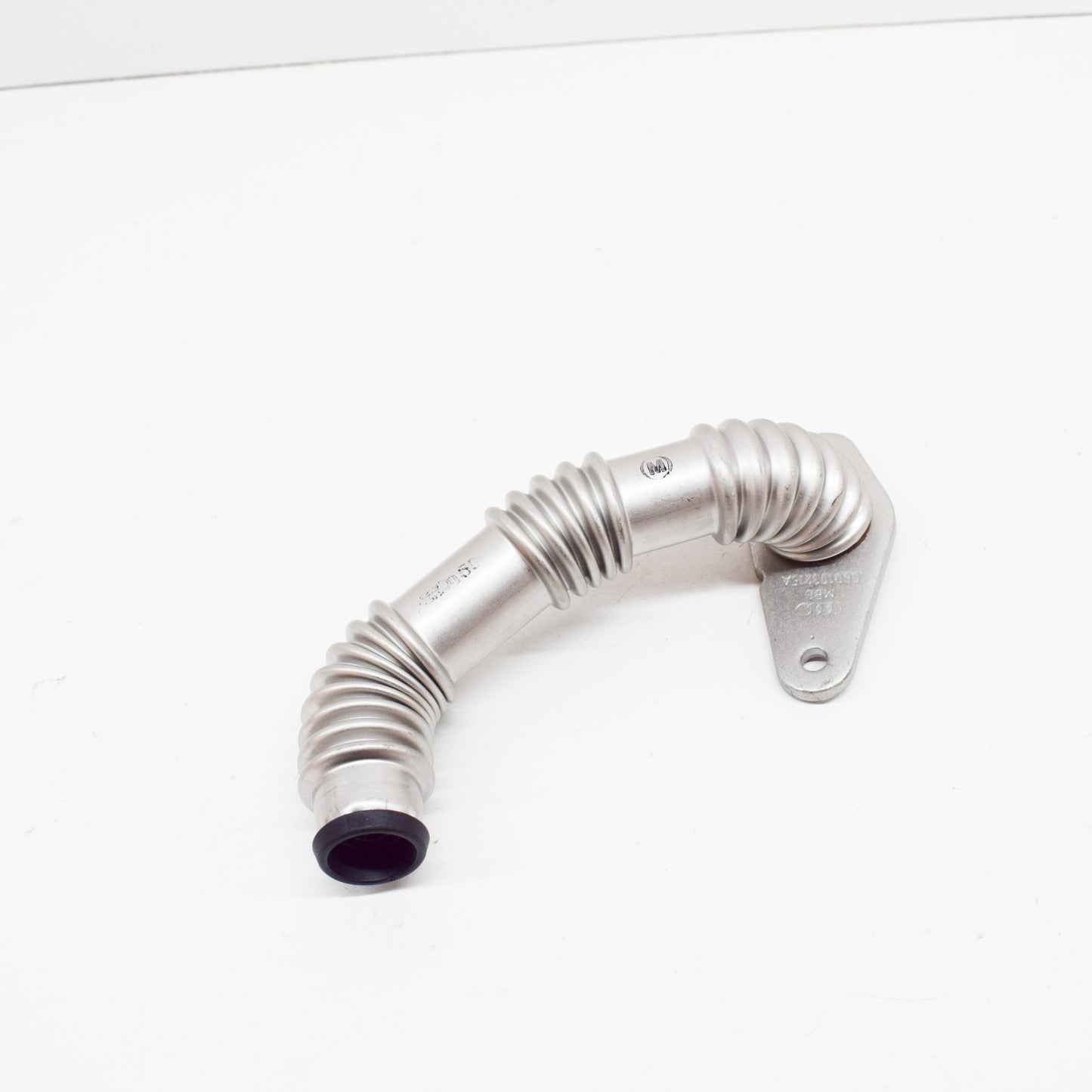 NEW AUDI A6 4F C6 ENGINE BREATHER LINE 06D103215A ORIGINAL