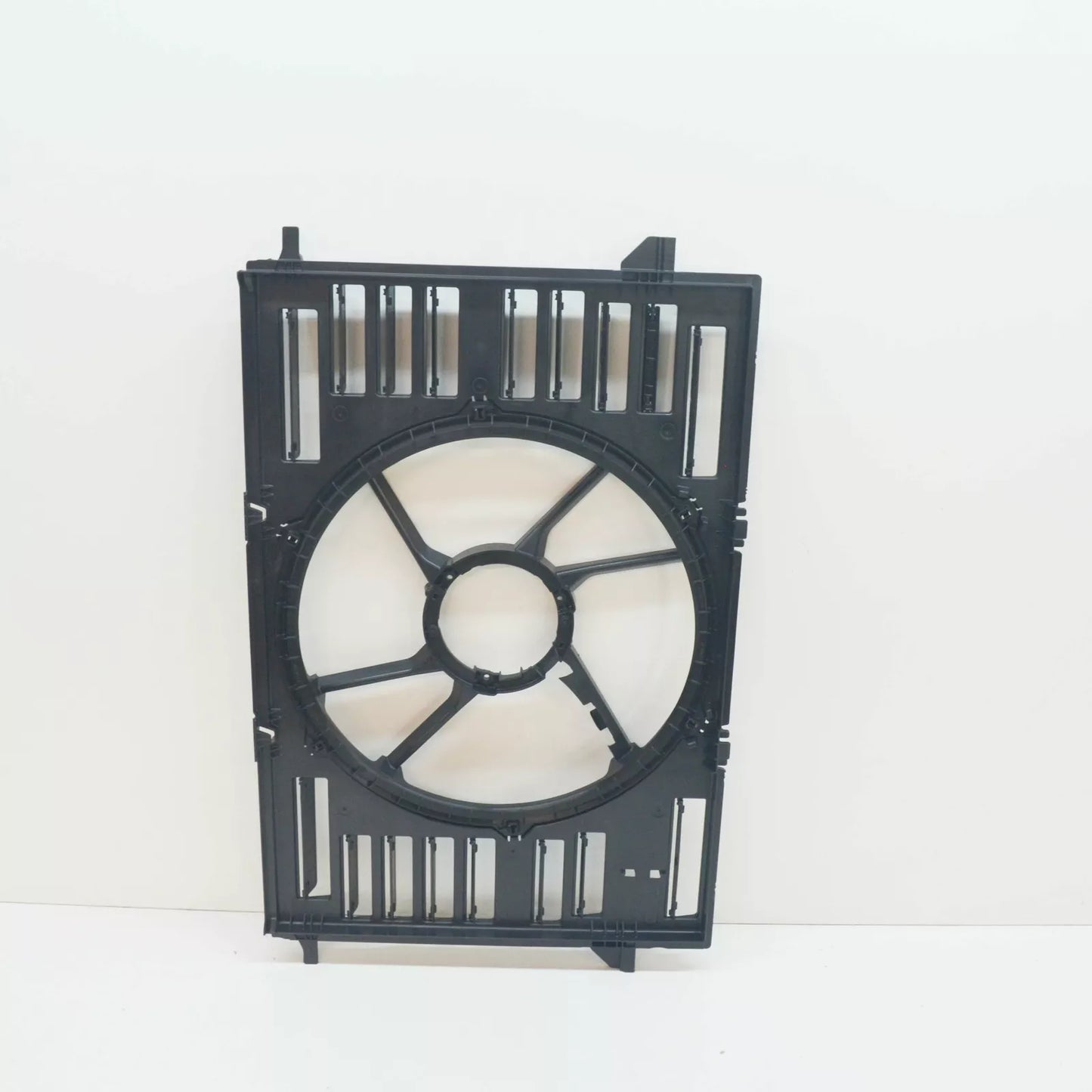 NEW AUDI A4 B9 ENGINE COOLING FAN RING 400W 8W0121207