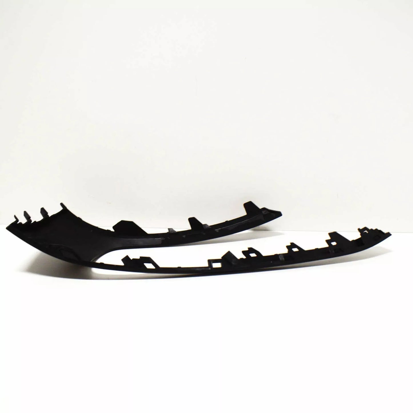 NEW VOLKSWAGEN TOUAREG 7P FRONT RIGHT FOG LIGHT TRIM 7P6807490F9B9