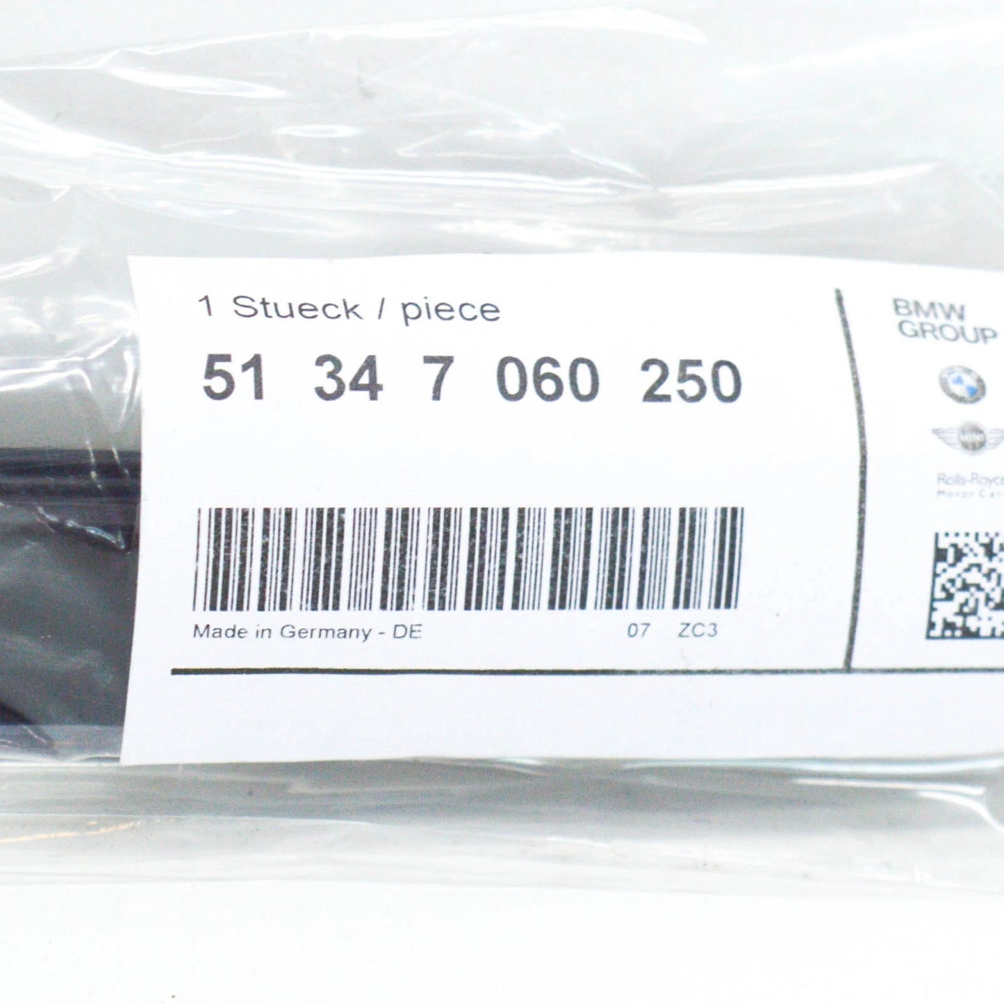 NEW BMW 3 E90 REAR RIGHT DOOR WEATHER STRIP 51357060250 ORIGINAL