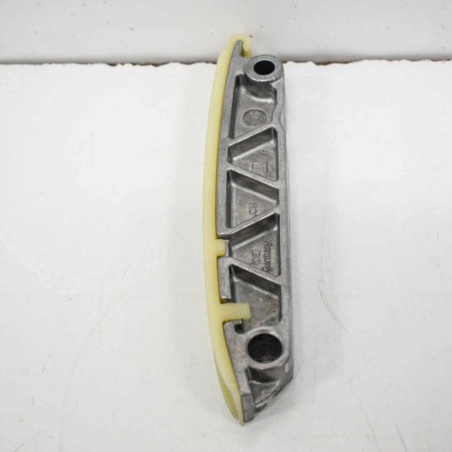 NEW AUDI A4 TIMING CHAIN GUIDE B8 057109469G 2011 ORIGINAL