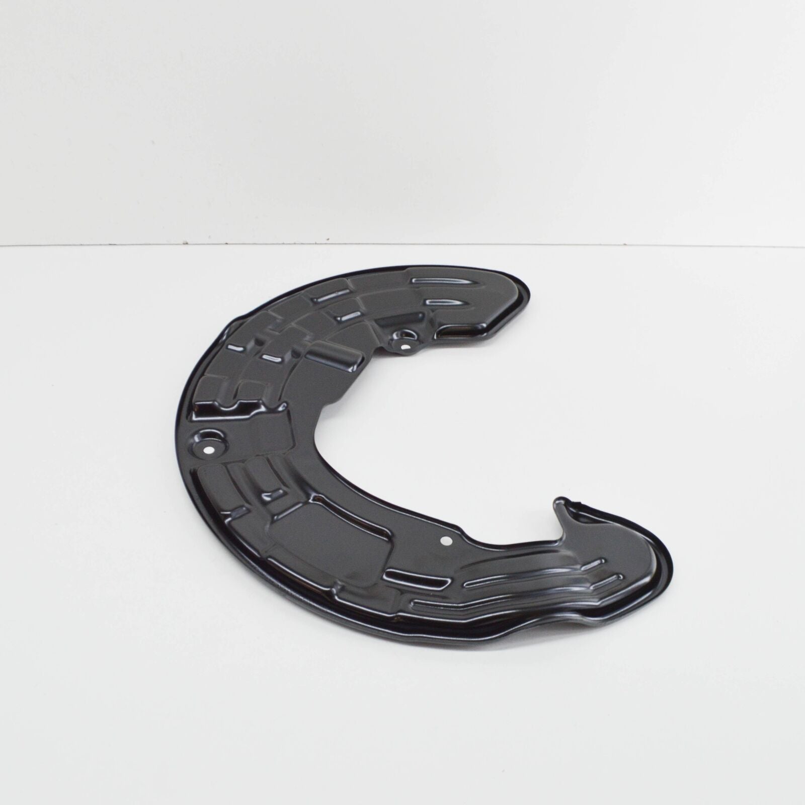 NEW MERCEDES-BENZ A W176 FRONT RIGHT BRAKE DISC DUST SHIELD A1764210620 ORIGINAL