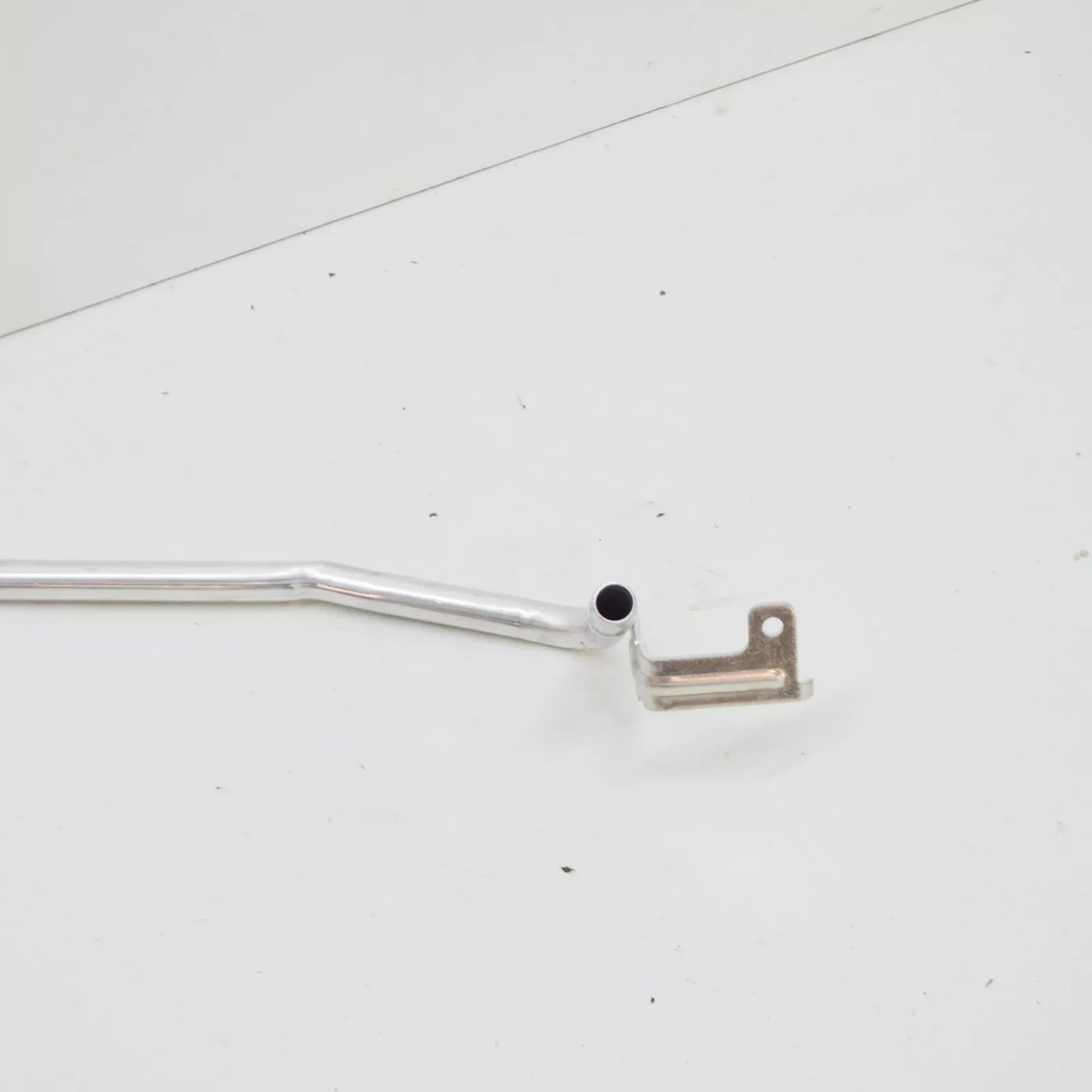 NEW MERCEDES-BENZ GLE W166 ENGINE COOLANT HOSE A1668307101 ORIGINAL