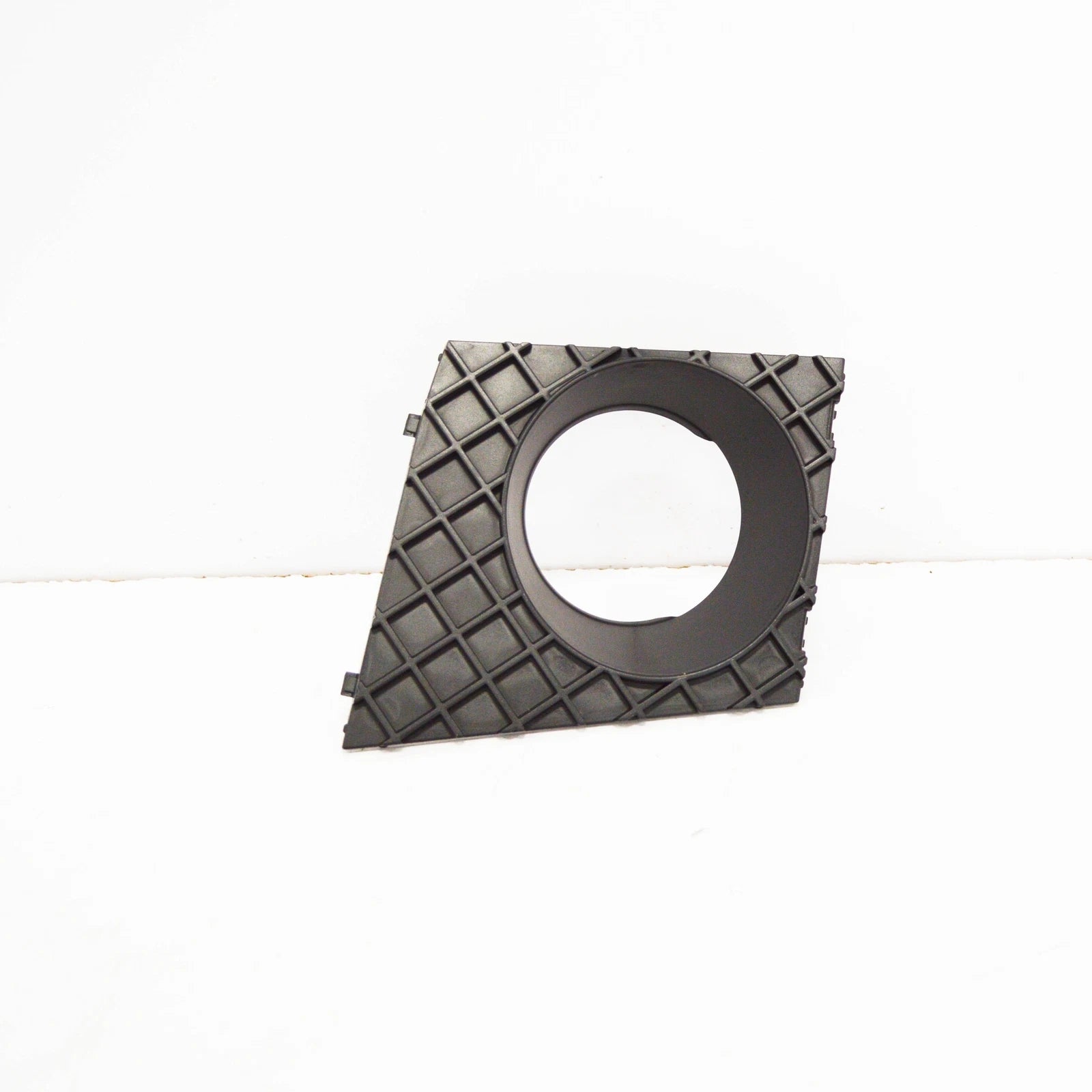 NEW BMW 5 E60 FRONT RIGHT BUMPER LOWER ACC GRILL TRIM 51117897183 ORIGINAL