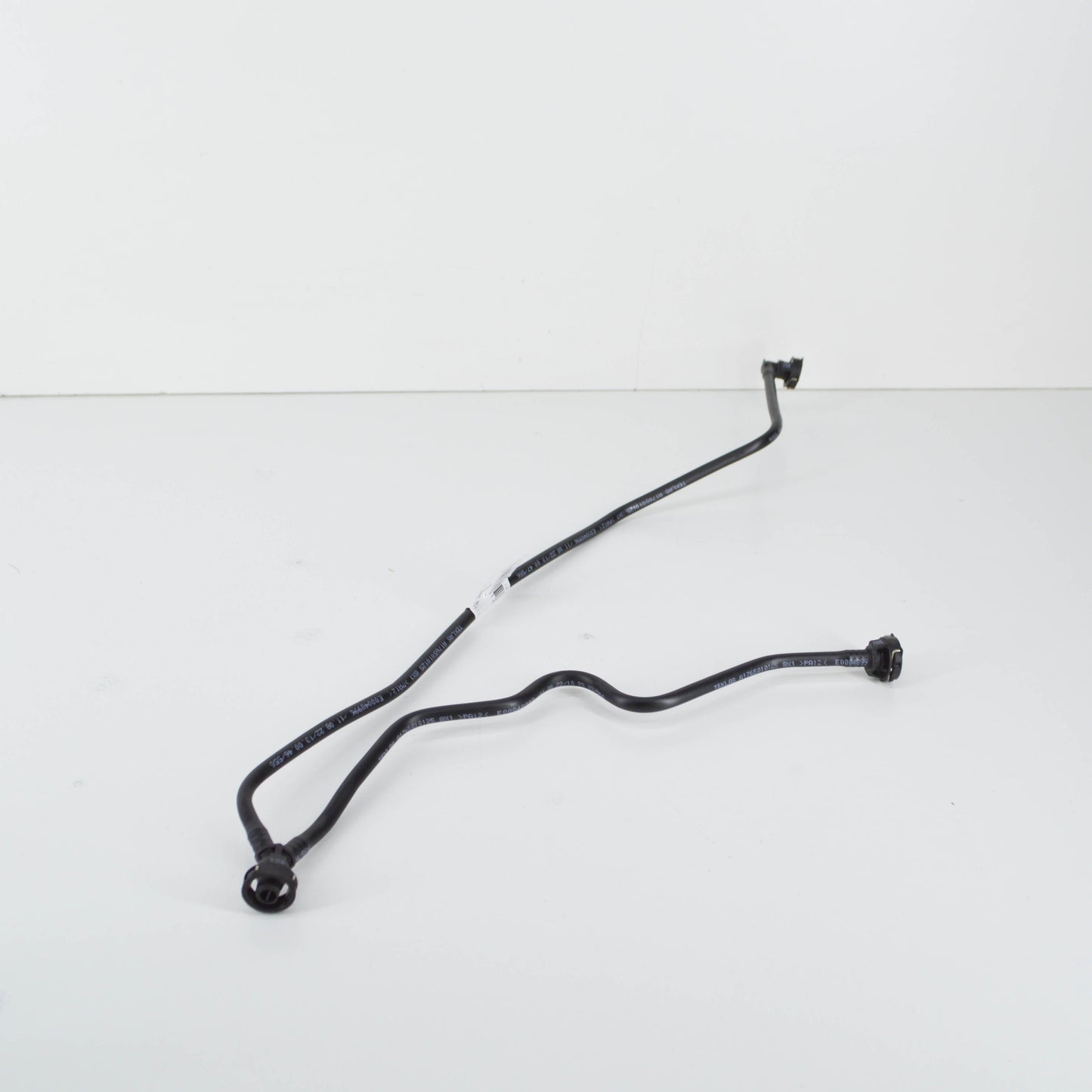 NEW MB CLA C117 AMG 2.0 PETROL 265KW EXPANSION TANK PIPE A1765010125 ORIGINAL