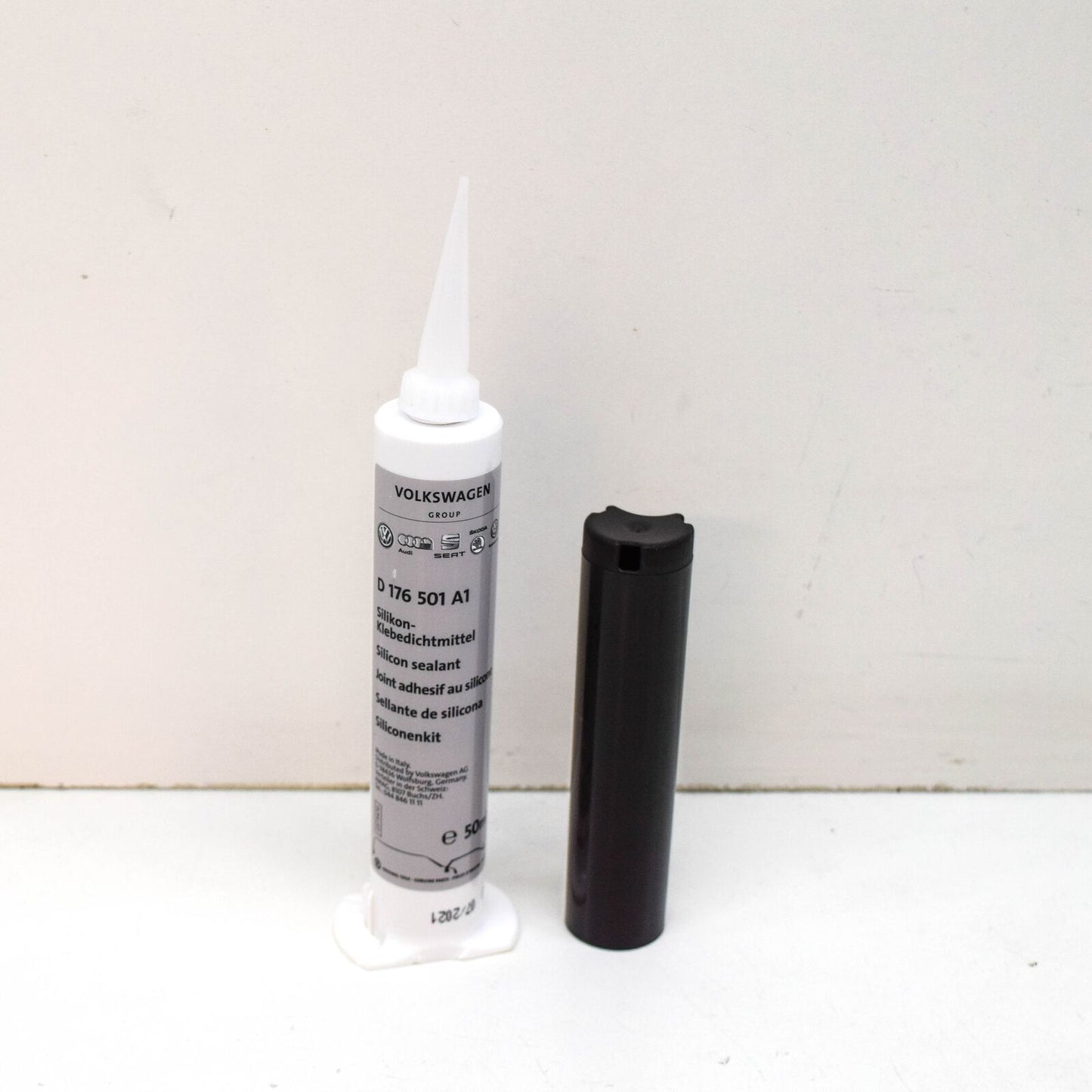 NEW AUDI A3 CABRIO 8P ELRING SILICON SEALANT D176501A1 ORIGINAL