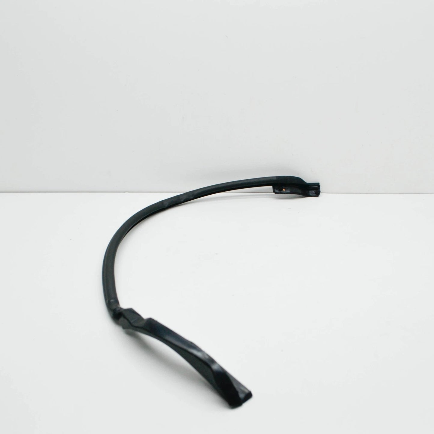 NEW AUDI Q7 4M REAR LEFT OUTER DOOR SHELL SEAL 4M0839717E