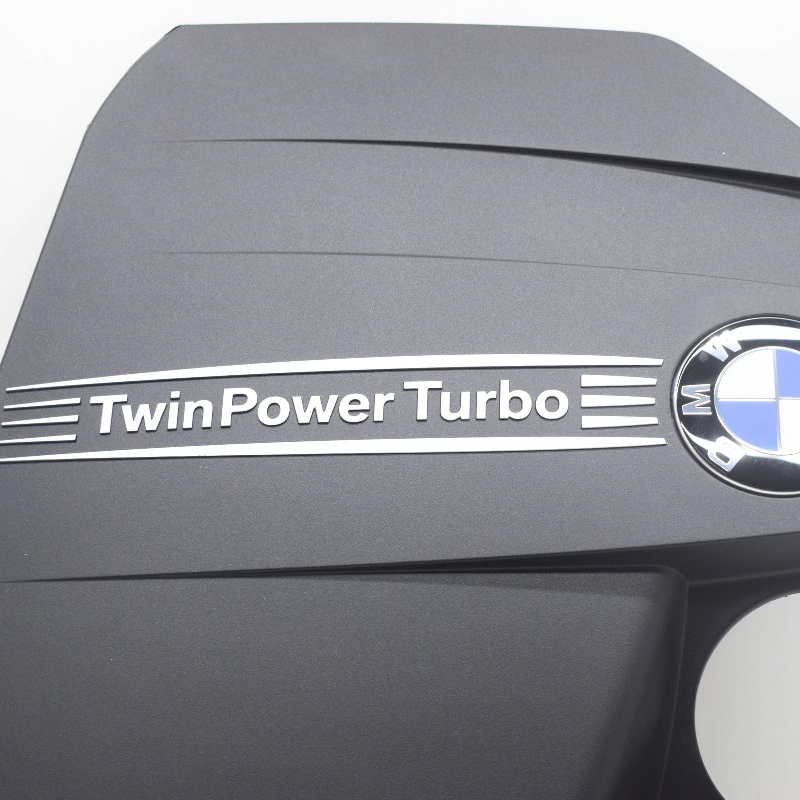 NEW BMW 1 E82 ENGINE CYLINDER HEAD COVER 135I PETROL 11127589037 ORIGINAL