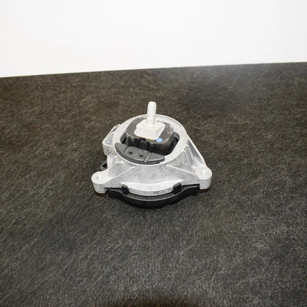 NEW BMW 3 F30 RIGHT ENGINE MOUNT 22116855456 6855456 ORIGINAL