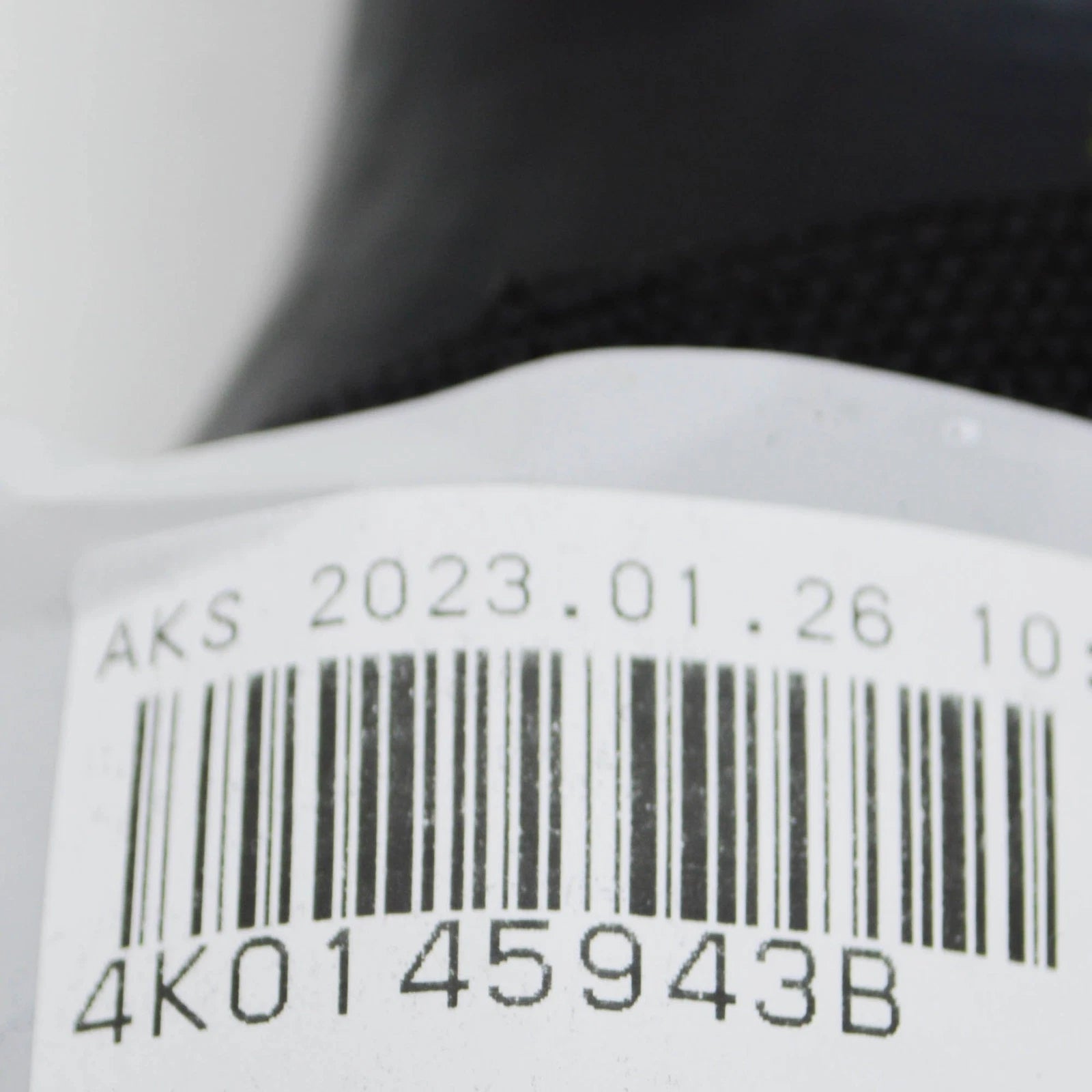 NEW AUDI A6 C8 LEFT ENGINE CHARGE AIR COOLER PRESSURE HOSE 4K0145943B