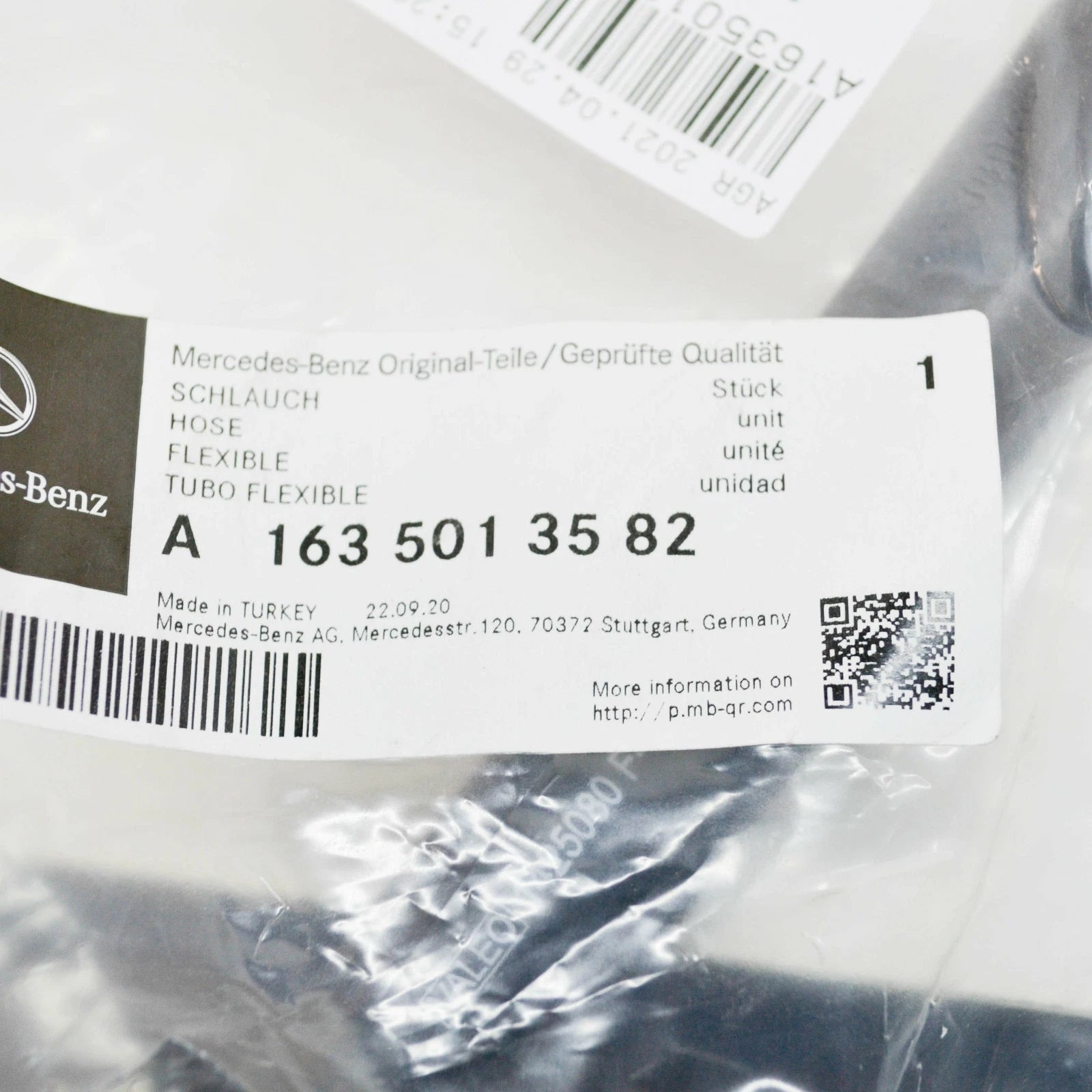 NEW MB ML W163 EXPANSION TANK TO RECIRCULATING PUMP HOSE LHD A1635013582